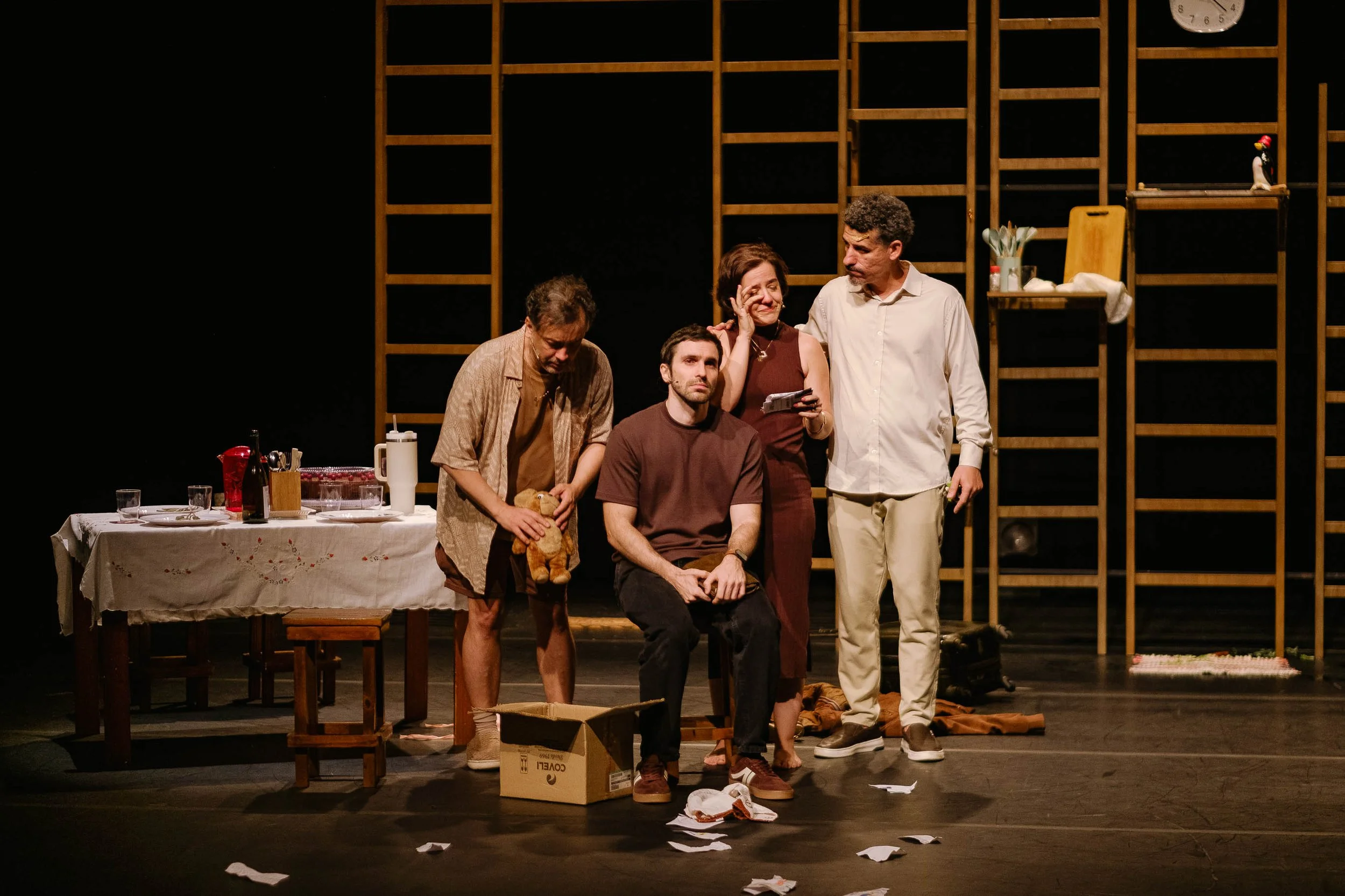 o-formigueiro-teatro-adolpho-bloch-330.jpg