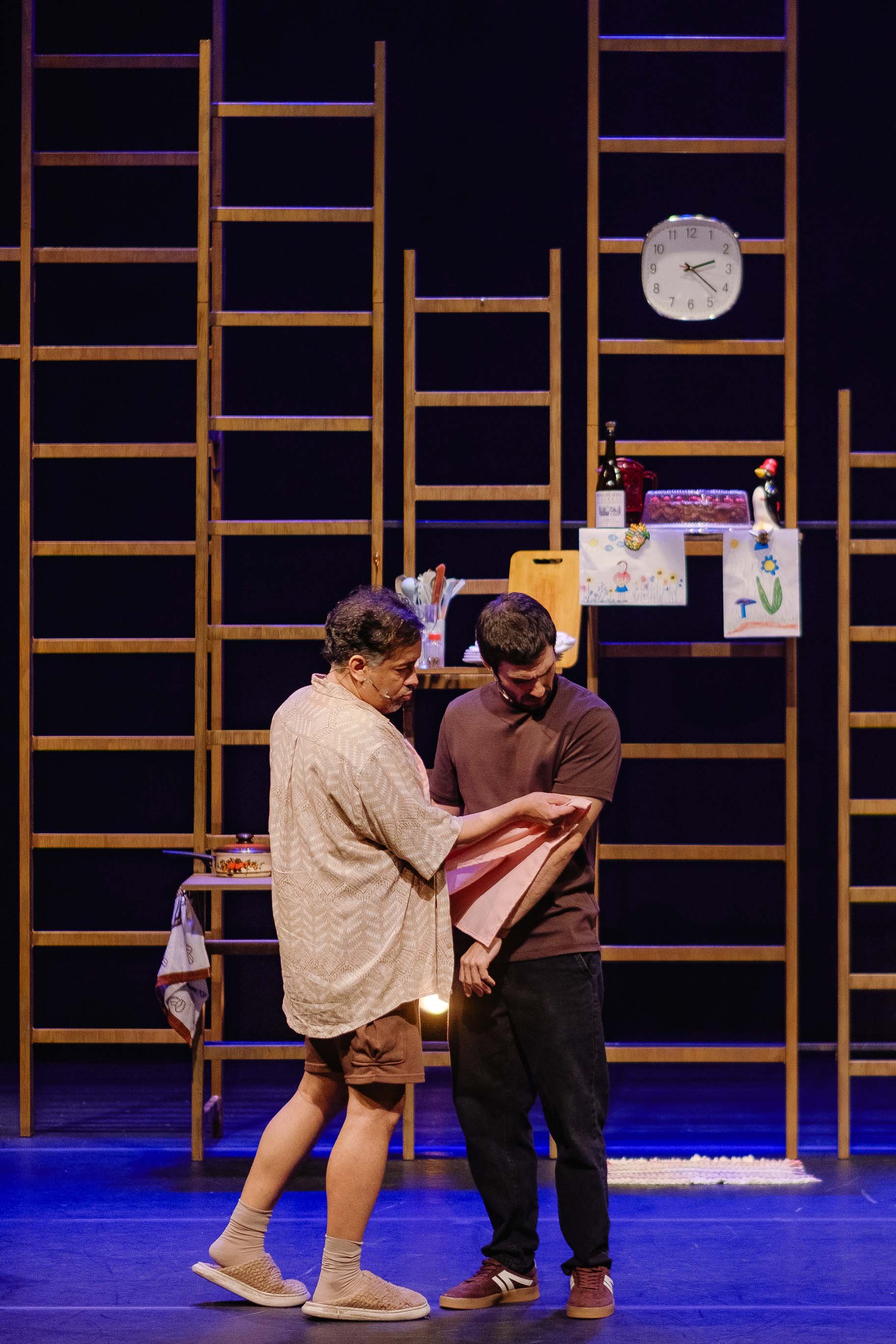 o-formigueiro-teatro-adolpho-bloch-096.jpg