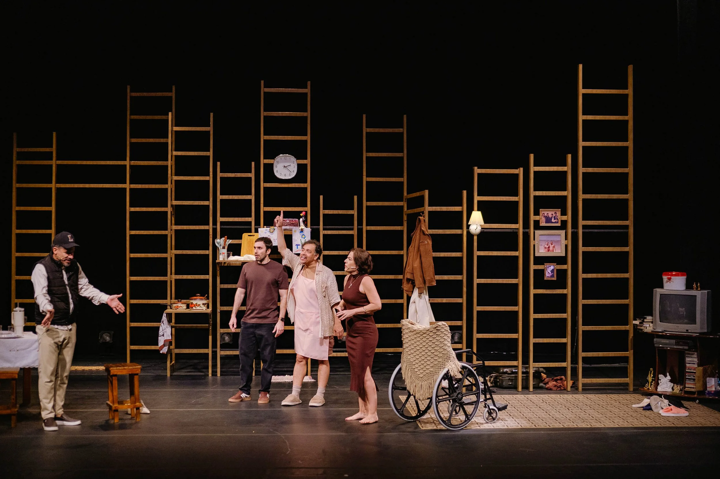 o-formigueiro-teatro-adolpho-bloch-198.jpg