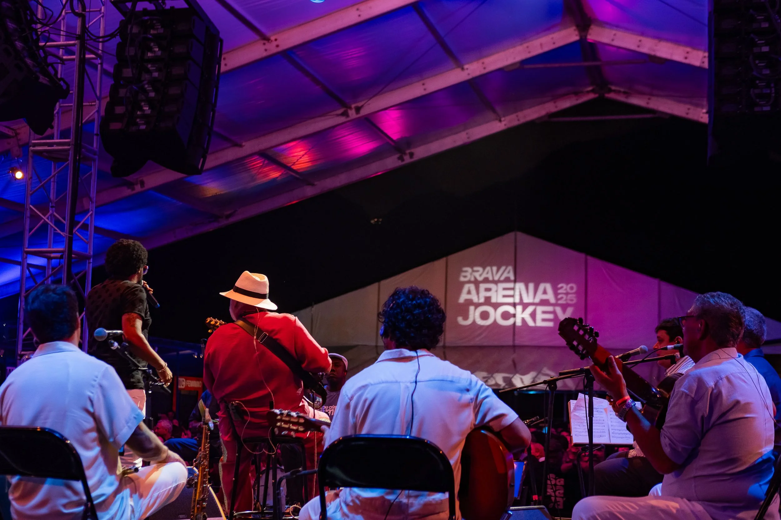 moacyr-luz-samba-do-trabalhador-30.10.25-brava-arena-jockey-027.jpg
