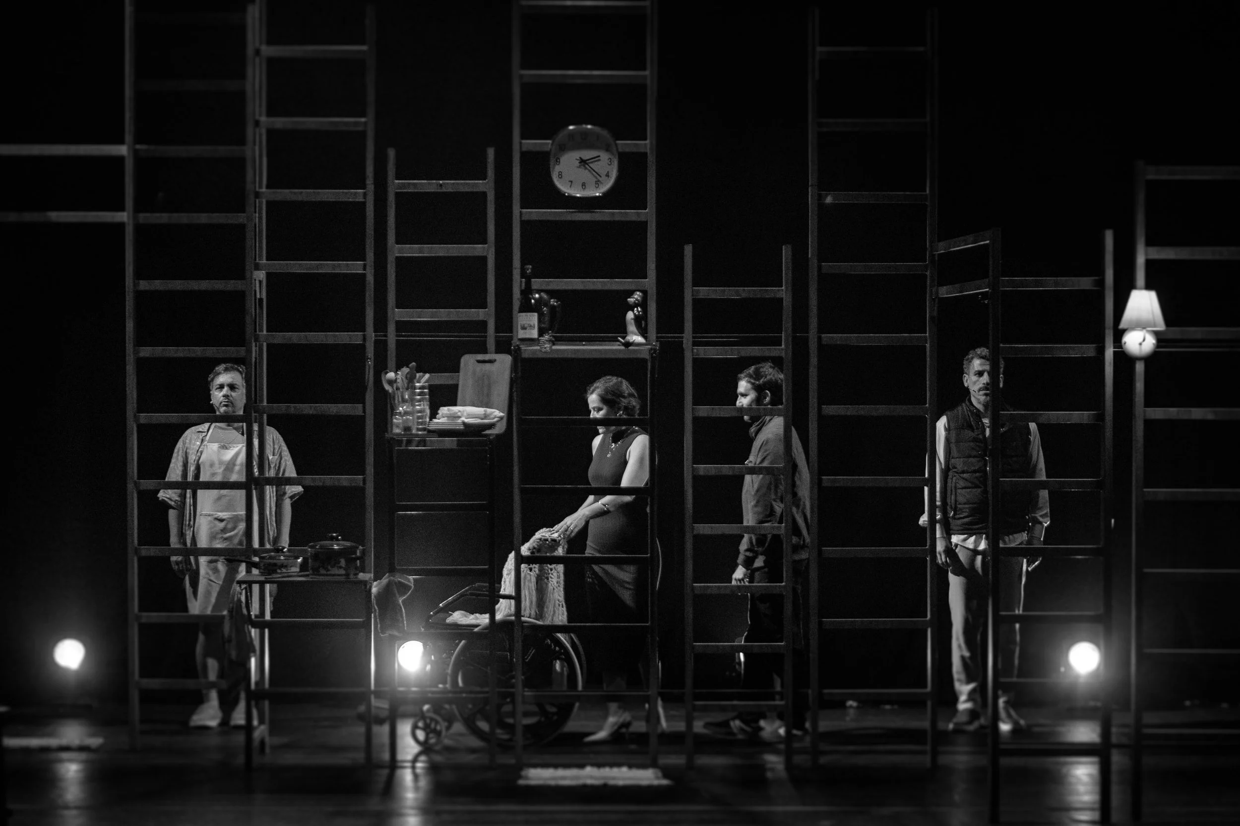o-formigueiro-teatro-adolpho-bloch-034.jpg