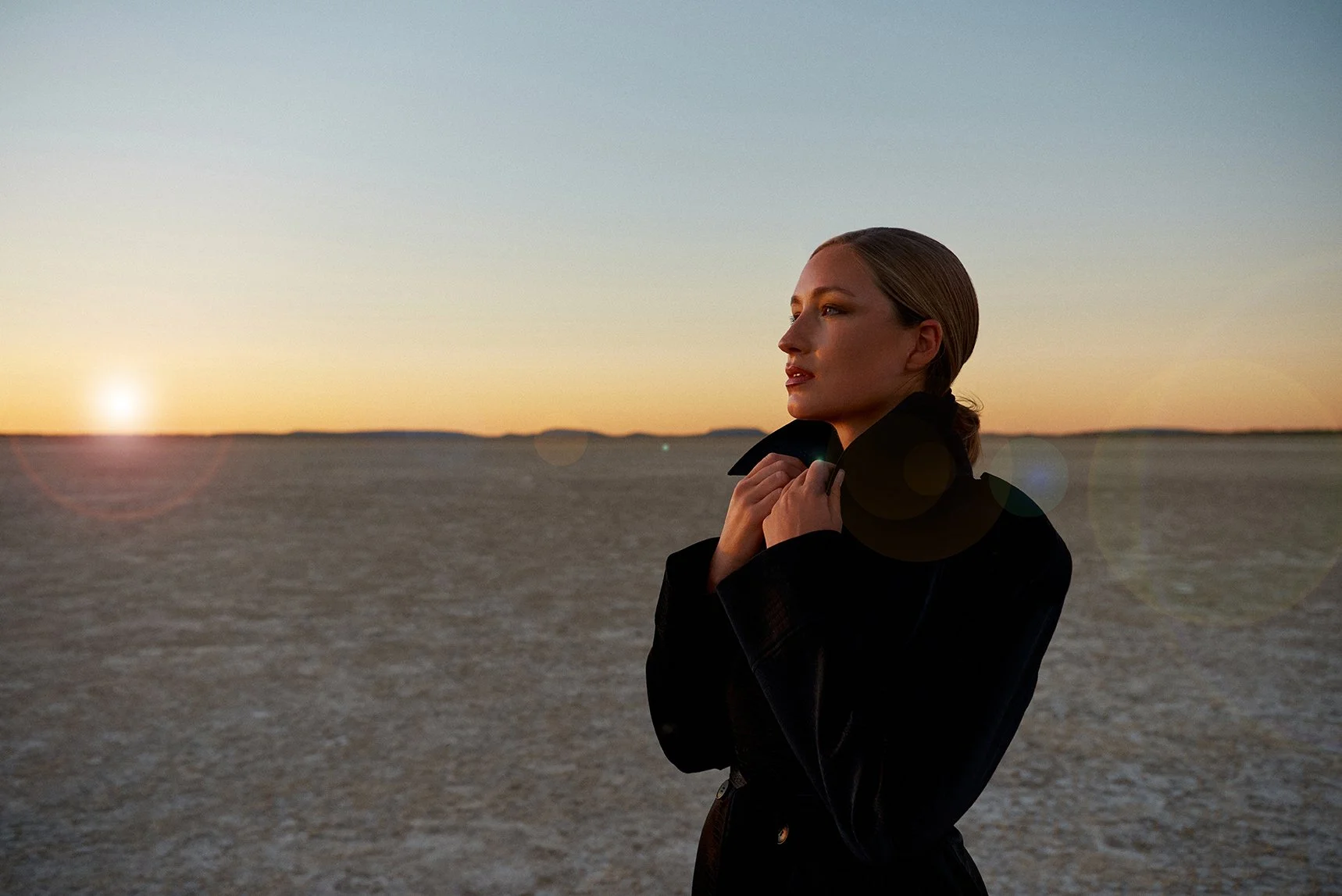 RONA_4 LENS FLARE.jpg