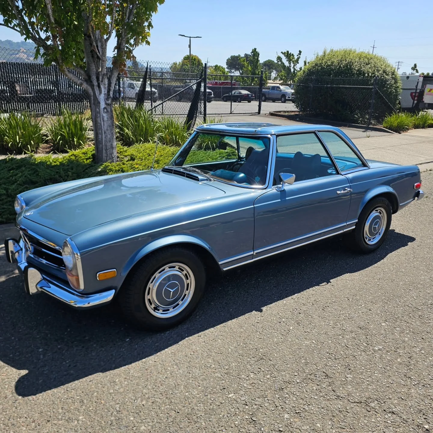 After we sold this 280SL on @bringatrailer the buyer wanted us to do our dry ice blasting service to get this car looking and feeling ultra clean. It definitely needed it as we spent over 12hrs dry ice blasting this cars undercarriage, wheel wheels a