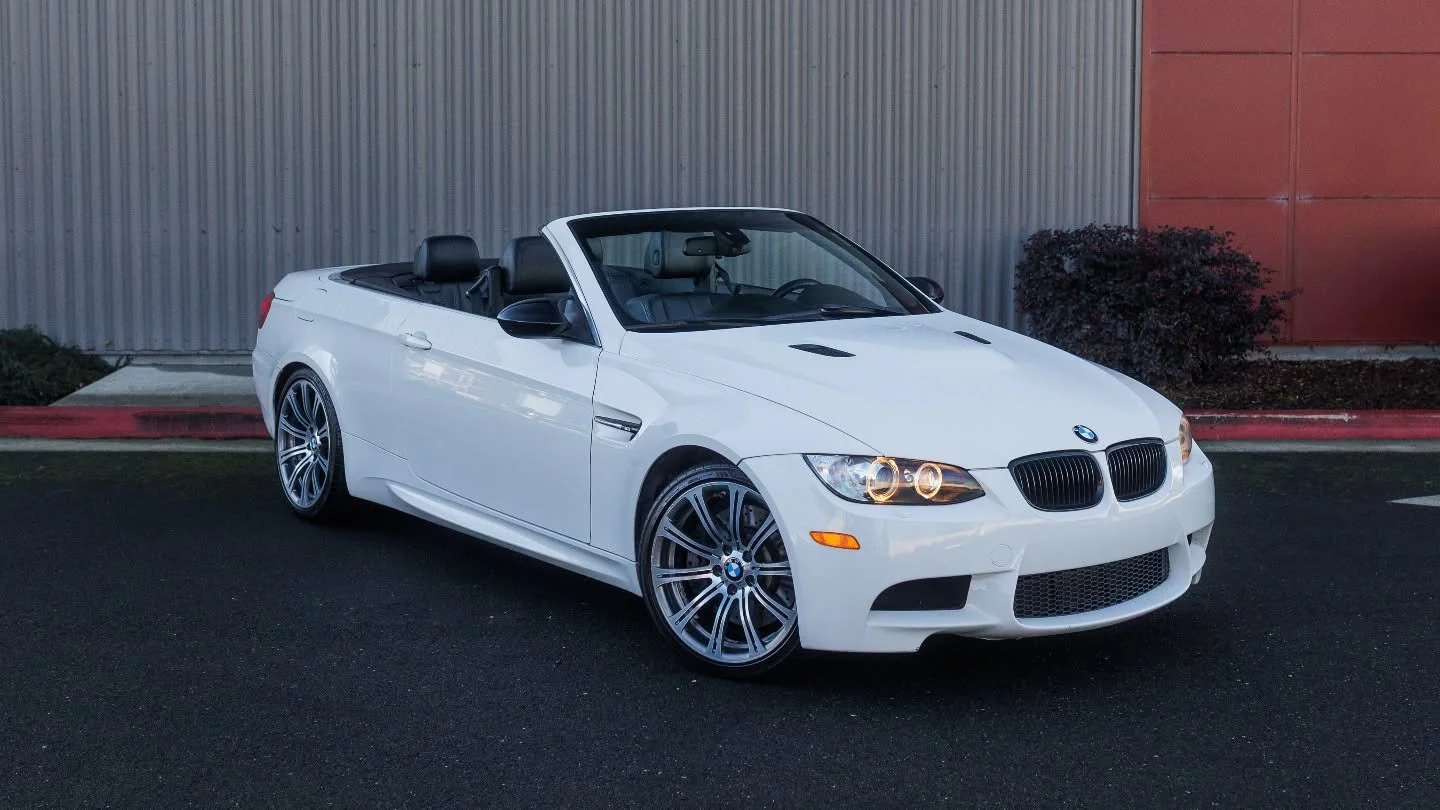 LIVE❗️Hardtop Convertible, High Reving V8, and wears the M3 badge! Now available on @bringatrailer through us is this 2011 E93 M3 at NO Reserve! Dont miss it!

#cars #bringatrailer #arcticautowerks #bmw #m3 e9x