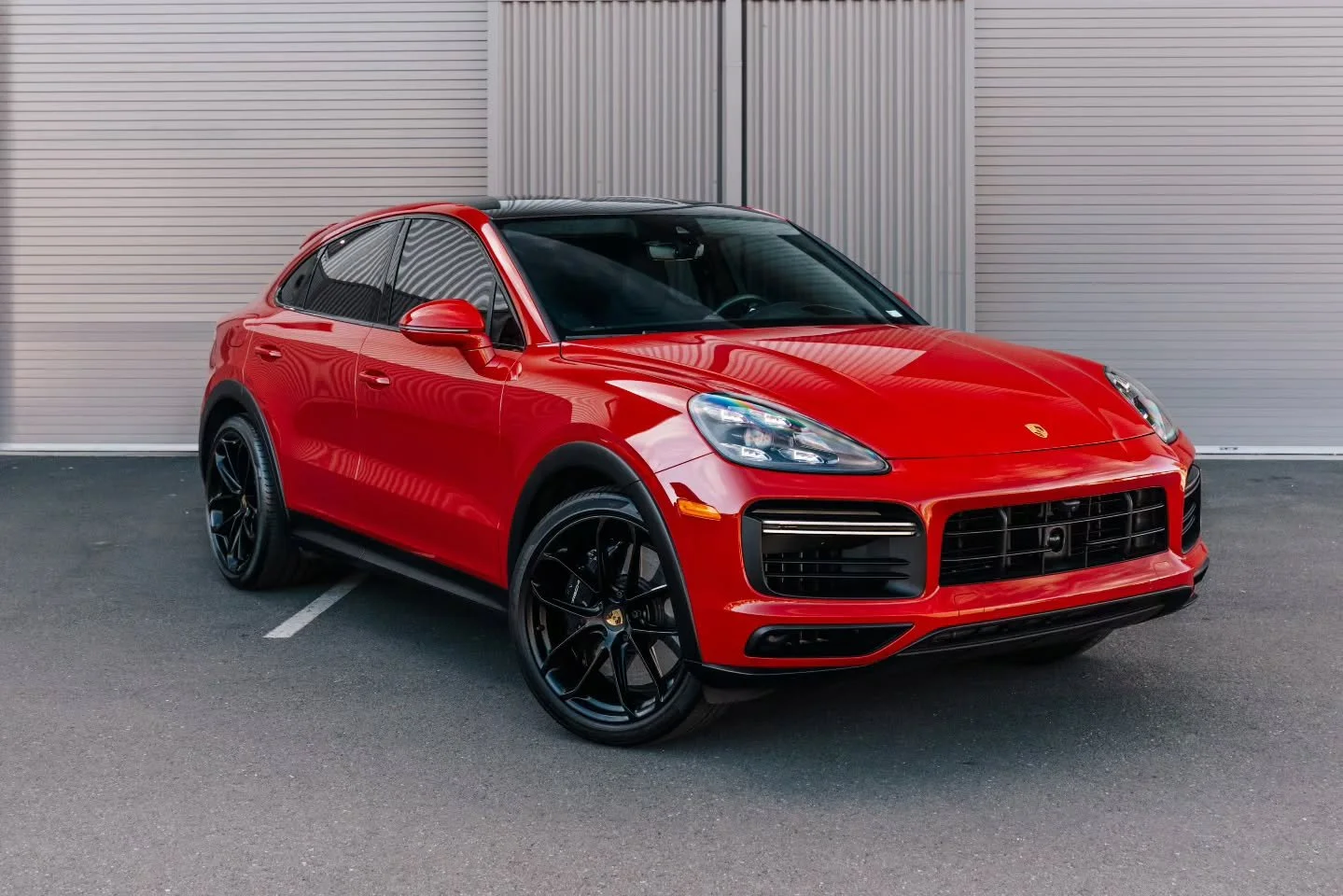 LIVE❗️ This stunning spec Cayenne Coupe Turbo is now live on @bringatrailer through us! Carmine red, houndstooth interior, and a carbon roof making this one insane suv! Check it out through the link in our bio.

#porsche #turbo #bringatrailer #arctic