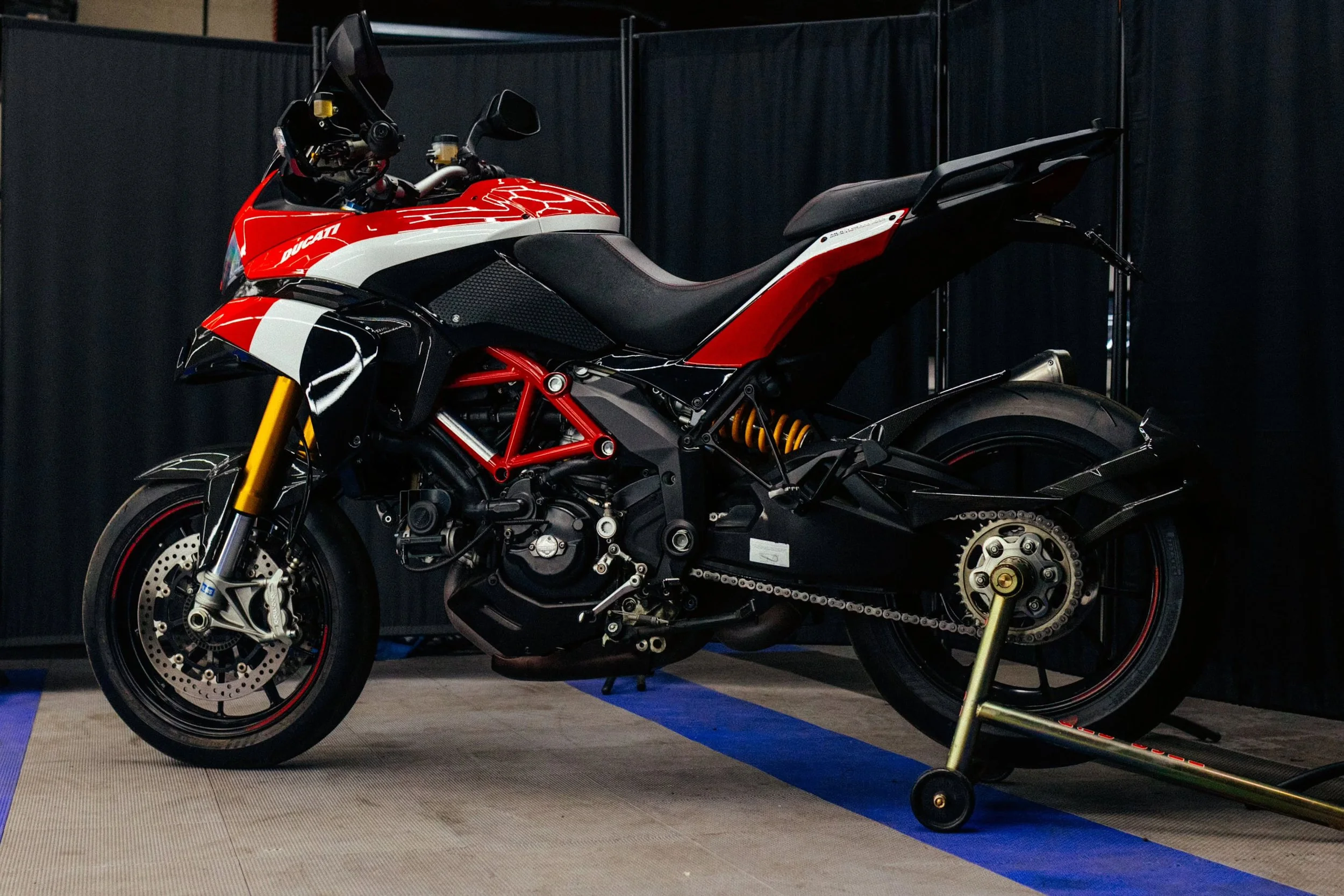 LIVE❗️ Pikes Peak Limited Edition Ducati Multistrada now at auction through us on @bringatrailer 

#ducati #pikespeak #bringatrailer #arcticautowerks