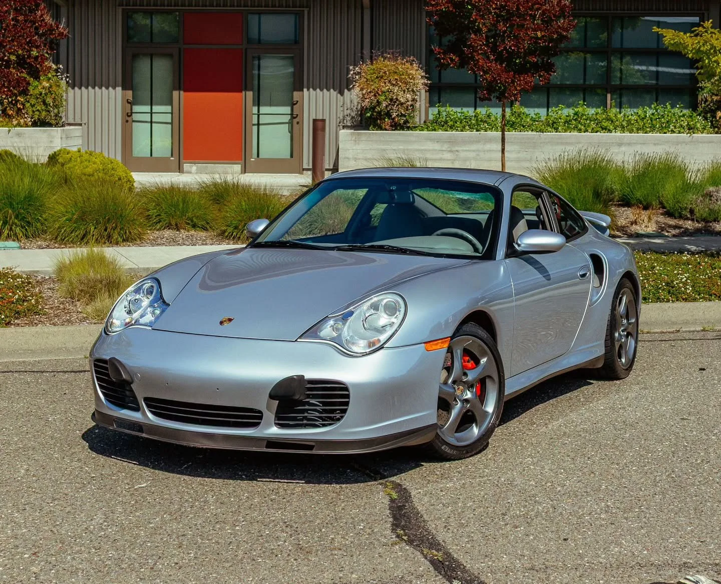 Sold❗️ Almost forgot to post this beautiful and rare Polar Silver 996 Turbo we sold last week on @bringatrailer 

We know Porsches inside and out so we love representing these cars as a BaT Local Partner... onto the next!

#bringatrailer #porsche #99