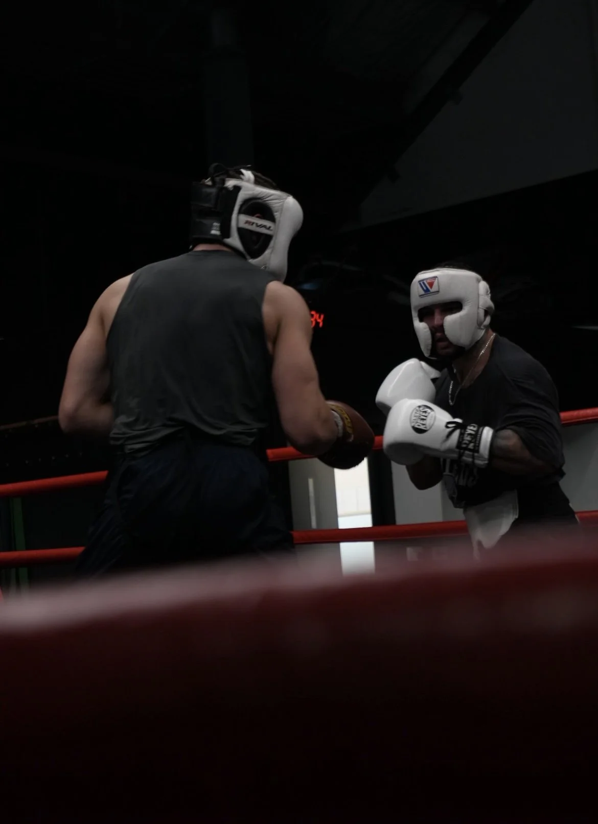 Two members sparring during a fighters class at Millgate Boxing Bayside Melbourne