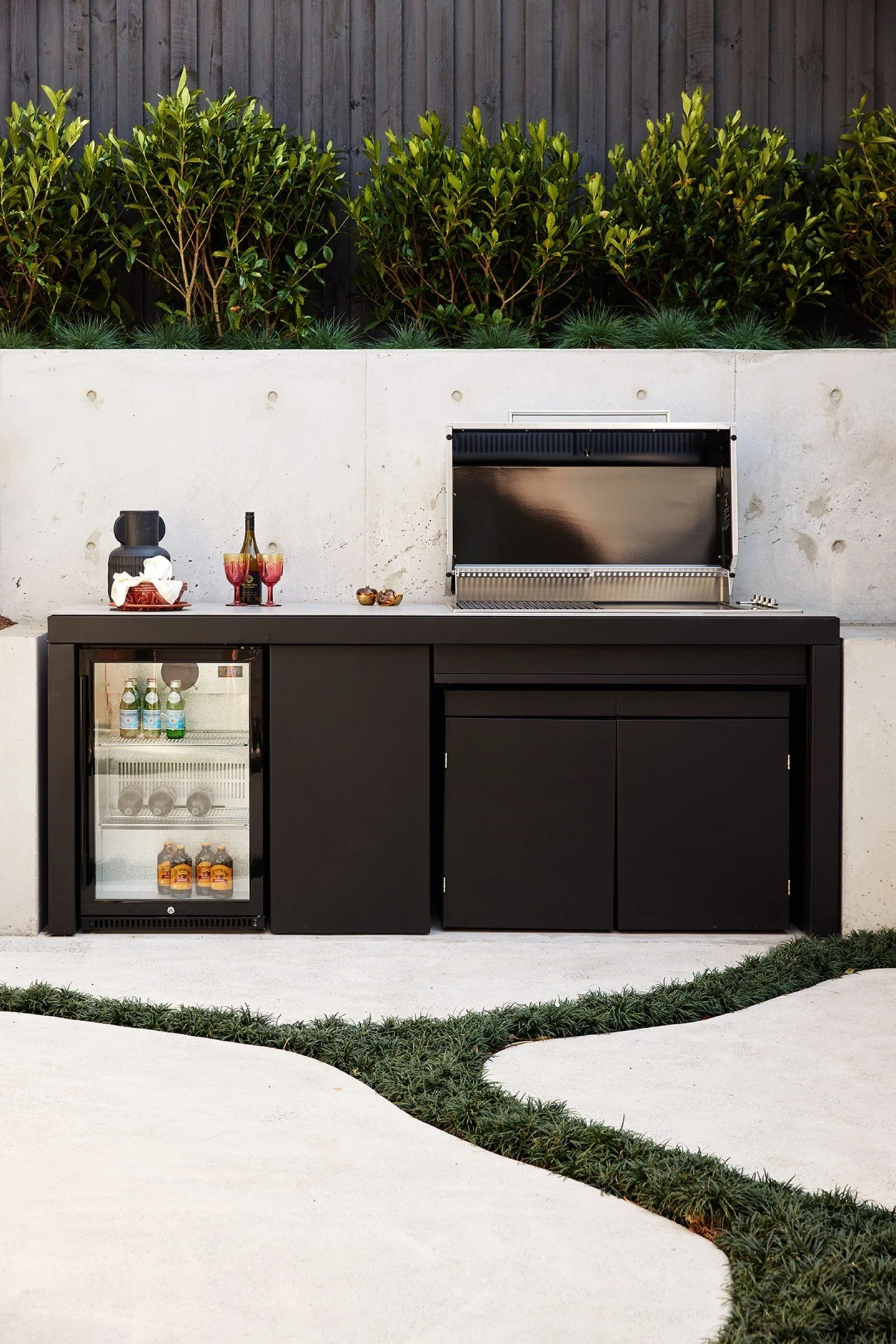 Quadro Outdoor Kitchens Artusi Three Birds.jpg