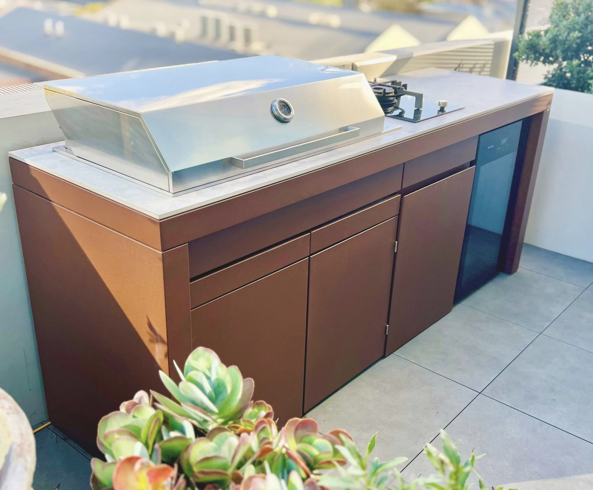 Quadro Outdoor Kitchen 1.jpeg