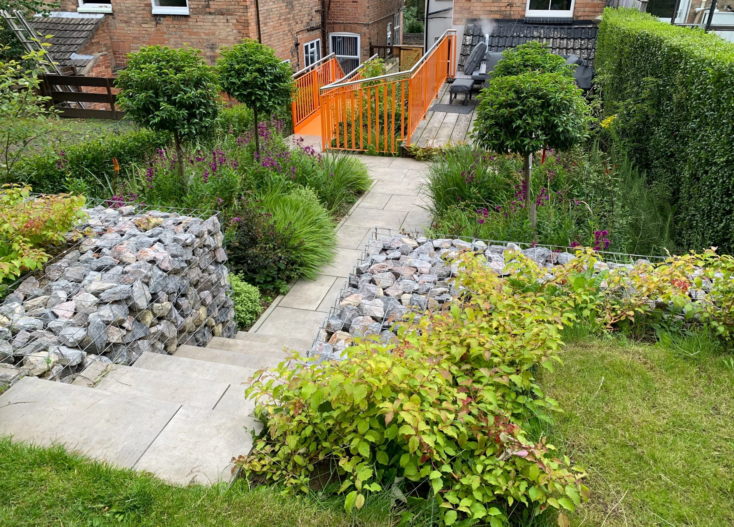 Contemporary Orange Garden - Mapperley Park