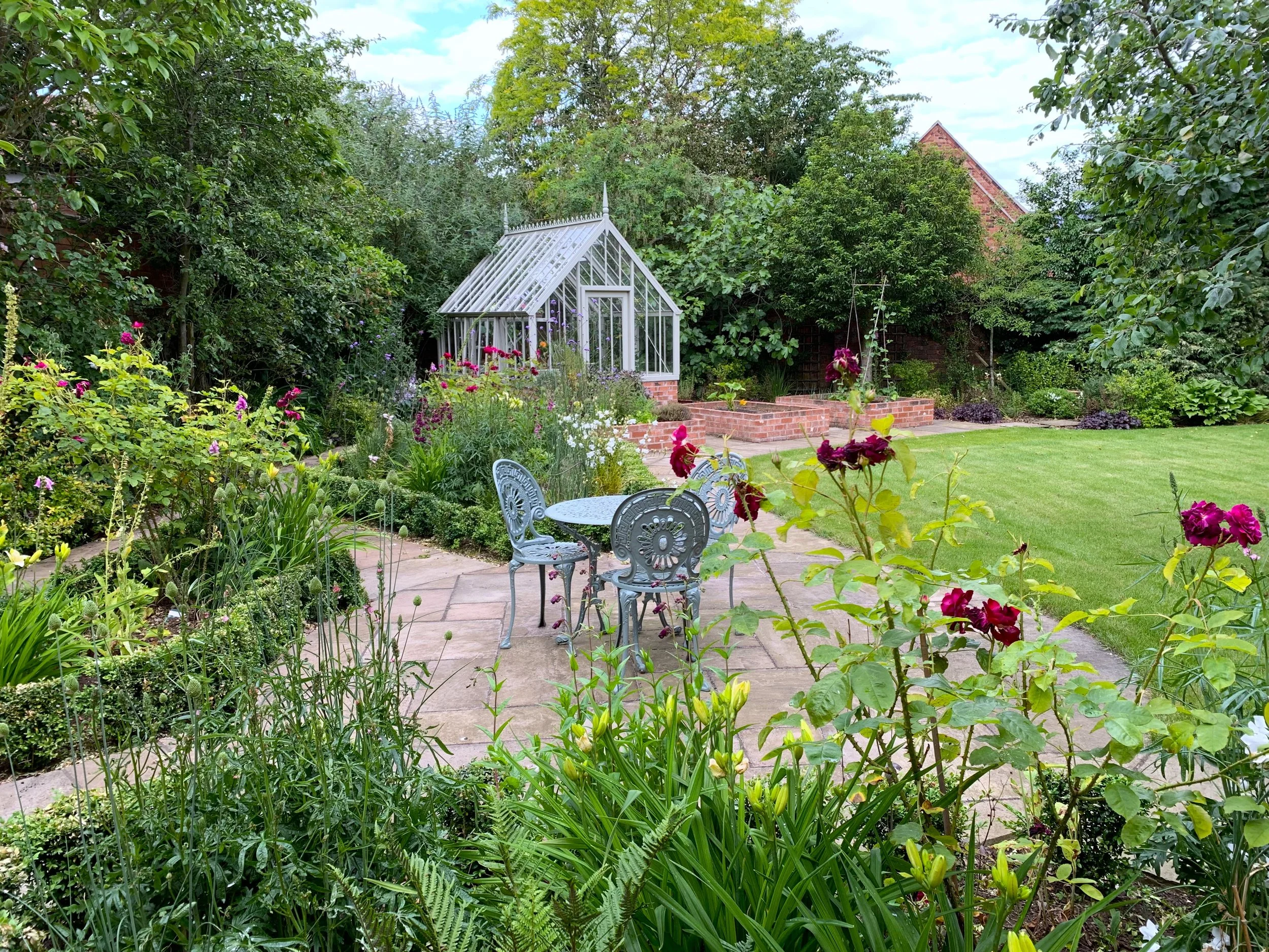 Ab Kettlby Country Garden