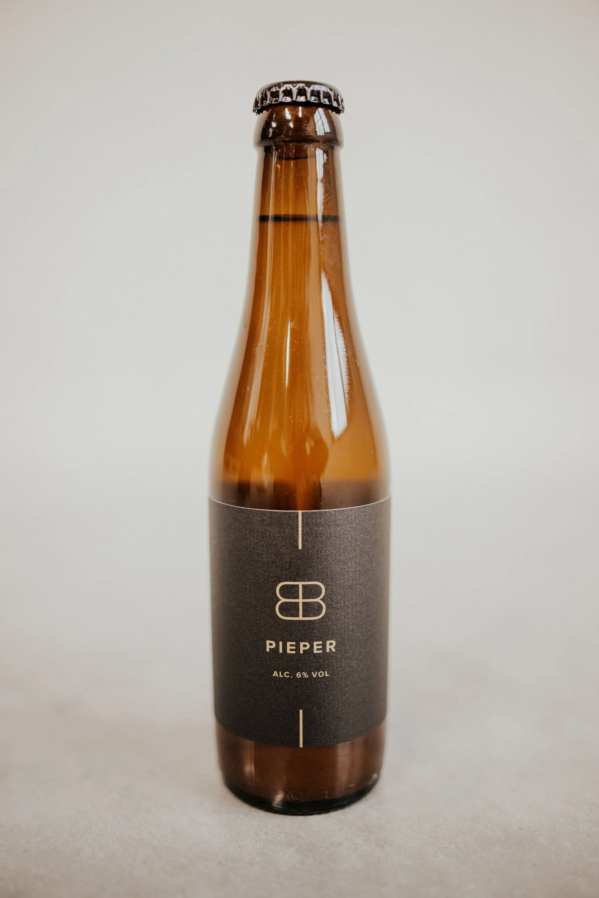 Zeeuws bier Pieper 6% blond bier met een frisse smaak van bierbrouwerij Den Emma Zeeland