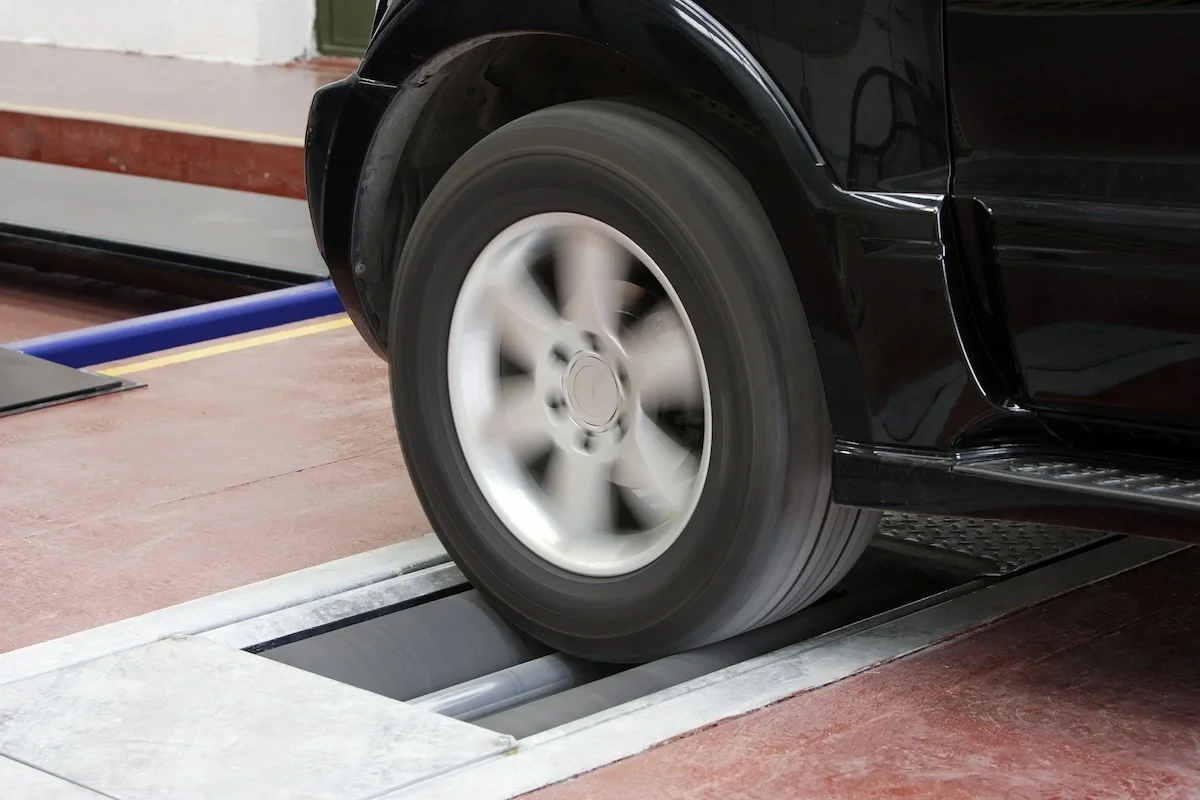 Roller brake testing equipment