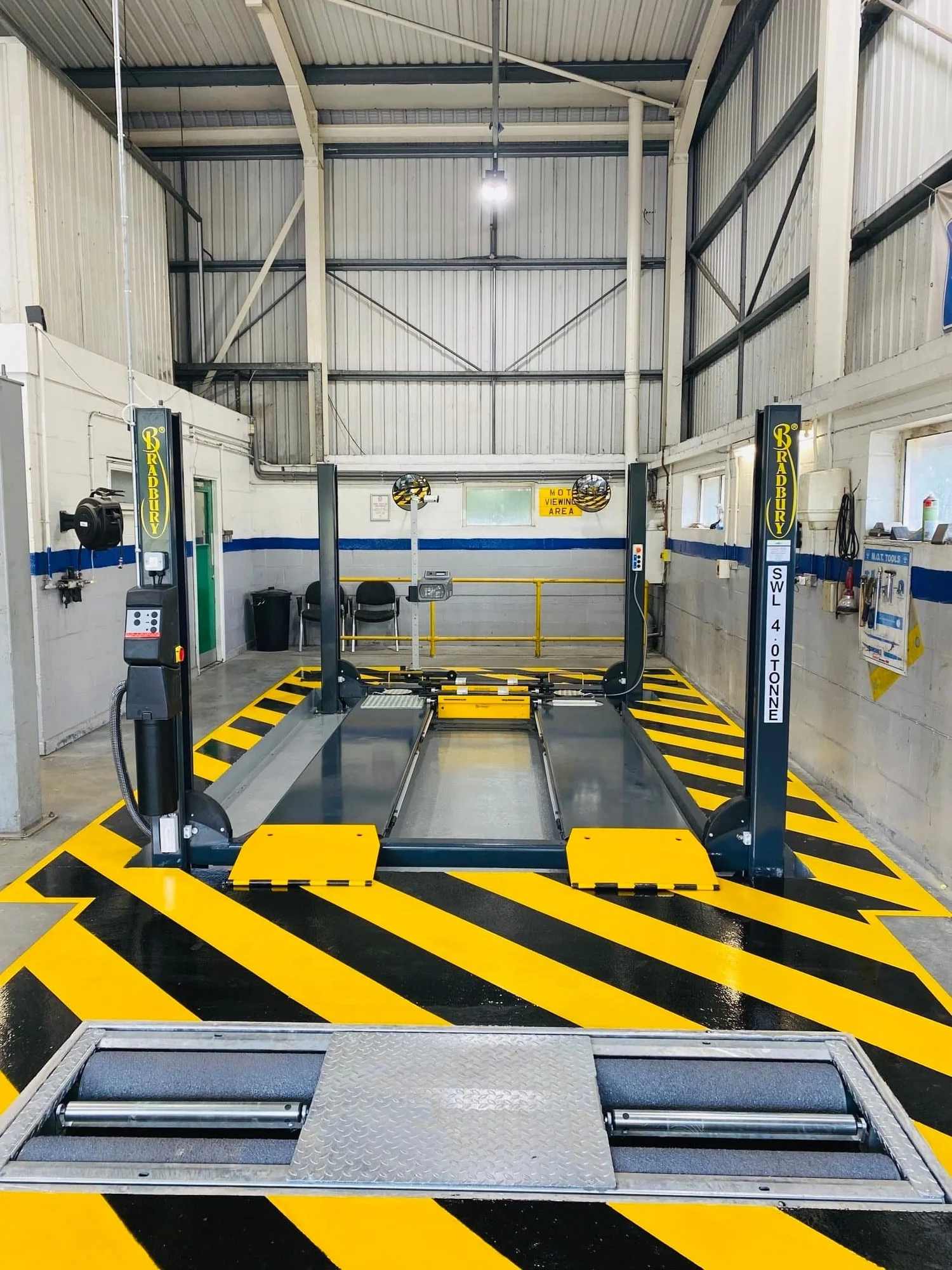 MOT Bay Equipment & ATL Test Lane Systems | GEMCO UK