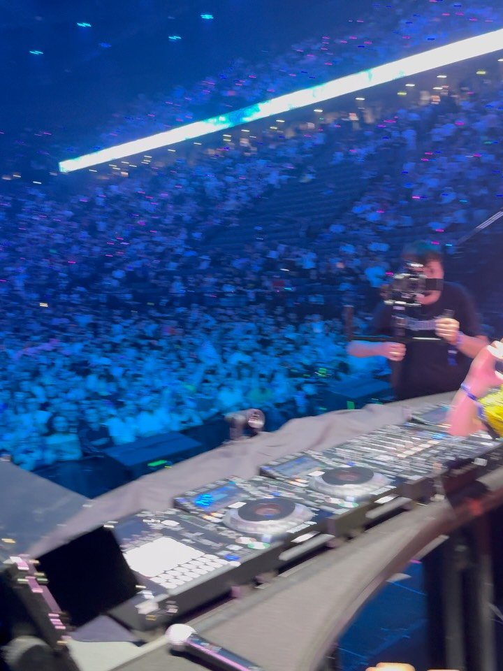 This is what I&rsquo;m living for 😍🤩😎
2025 was insane. 
Every DJ set, every crowd, every final moment after the last drop is what pushes me to play harder for you. 
And 2026? 
New music, bigger festivals, and collaborations you don&rsquo;t even se
