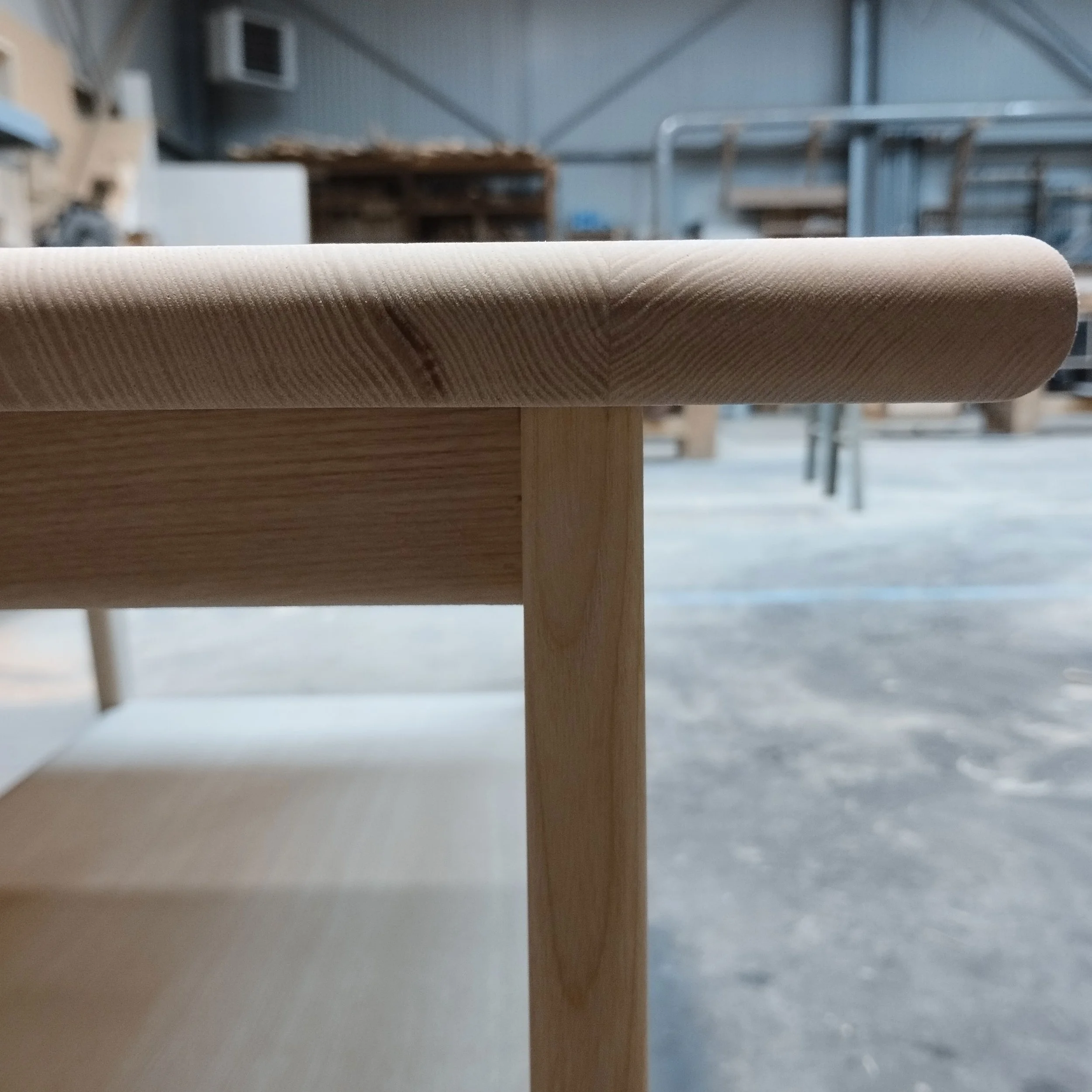 table-basse-en-frêne-03.jpg