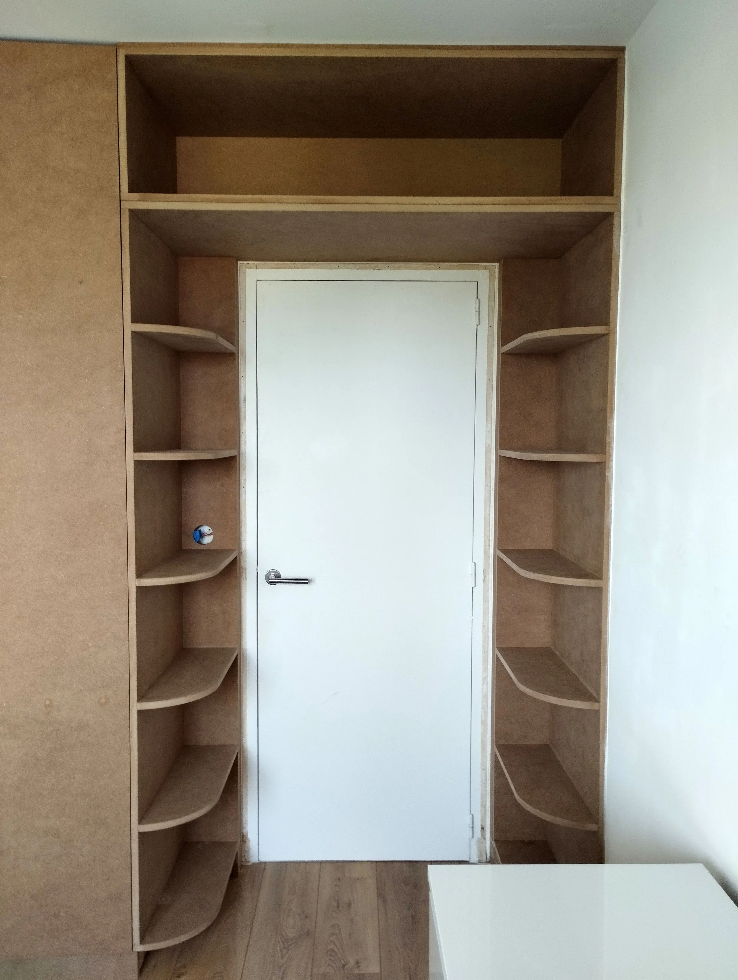 dressing-dalby-autour-de-la-porte.jpg