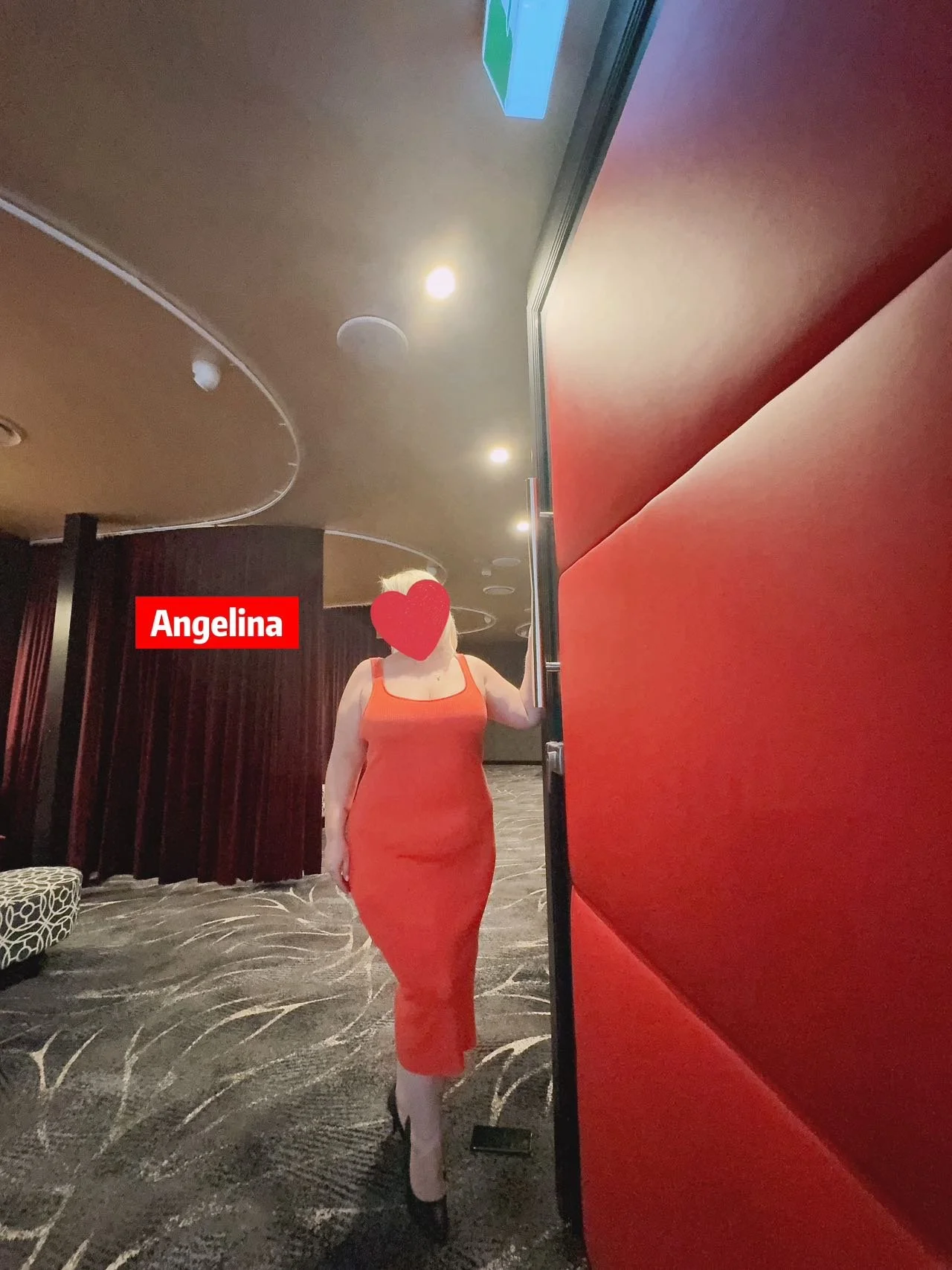 Angelina-02.jpg