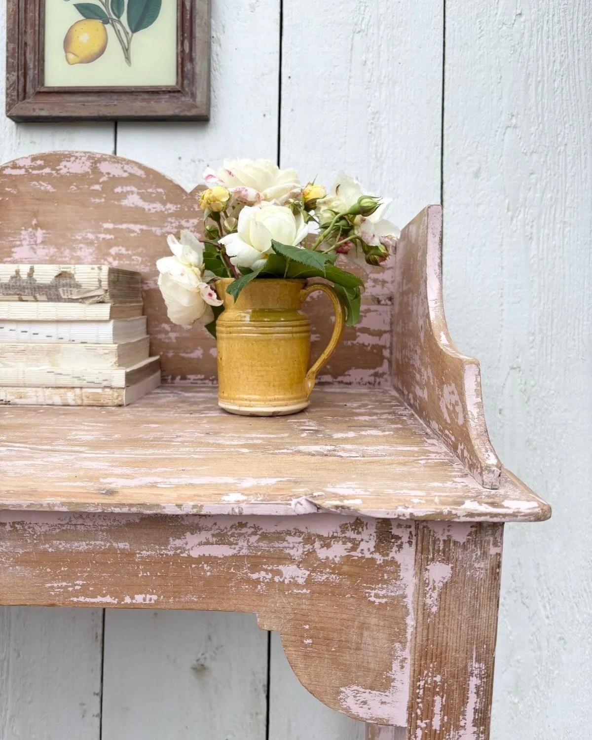 Dusty pink paint remnants, timeworn pine and endless charm🫶🩰This lovely old washstand would make a beautiful desk or dressing table in any cottage-inspired home. Now available in new arrivals🍦💫 

#vintagefurniture #pinefurniture #washstand #paint