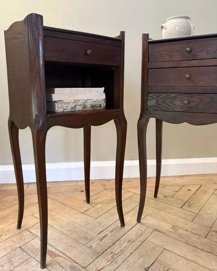 One of our favourite things to source are bedside tables 🌙

No two pairs are ever quite the same. Some offer generous storage, others beautiful decorative details, while others carry charm that makes them impossible to leave behind. 

From country c