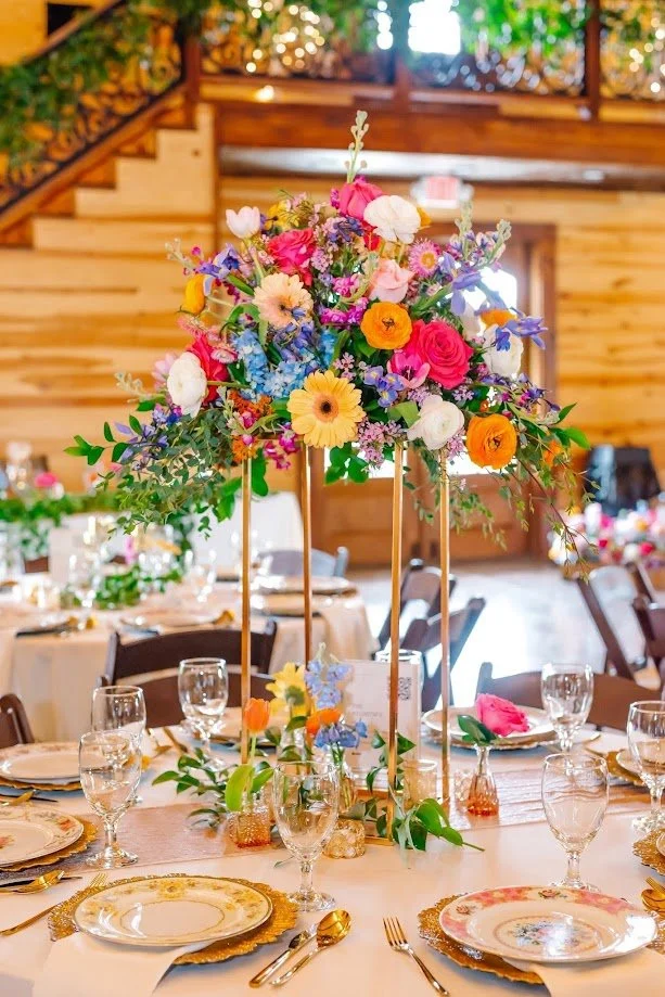 Table décor showing relaxed elegance and southern charm