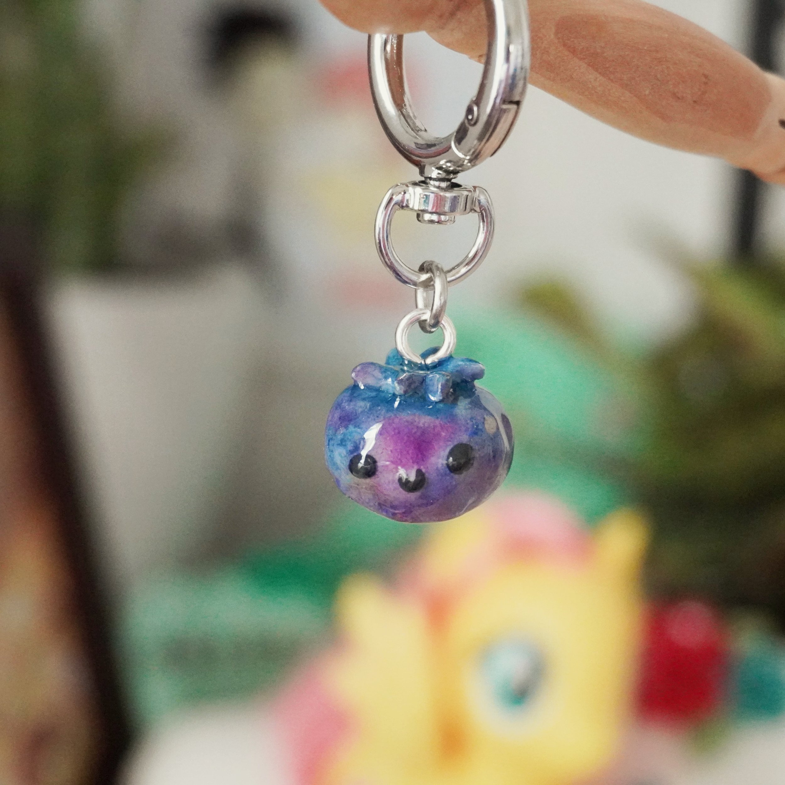 blueberrykeychain_edited_01.jpg