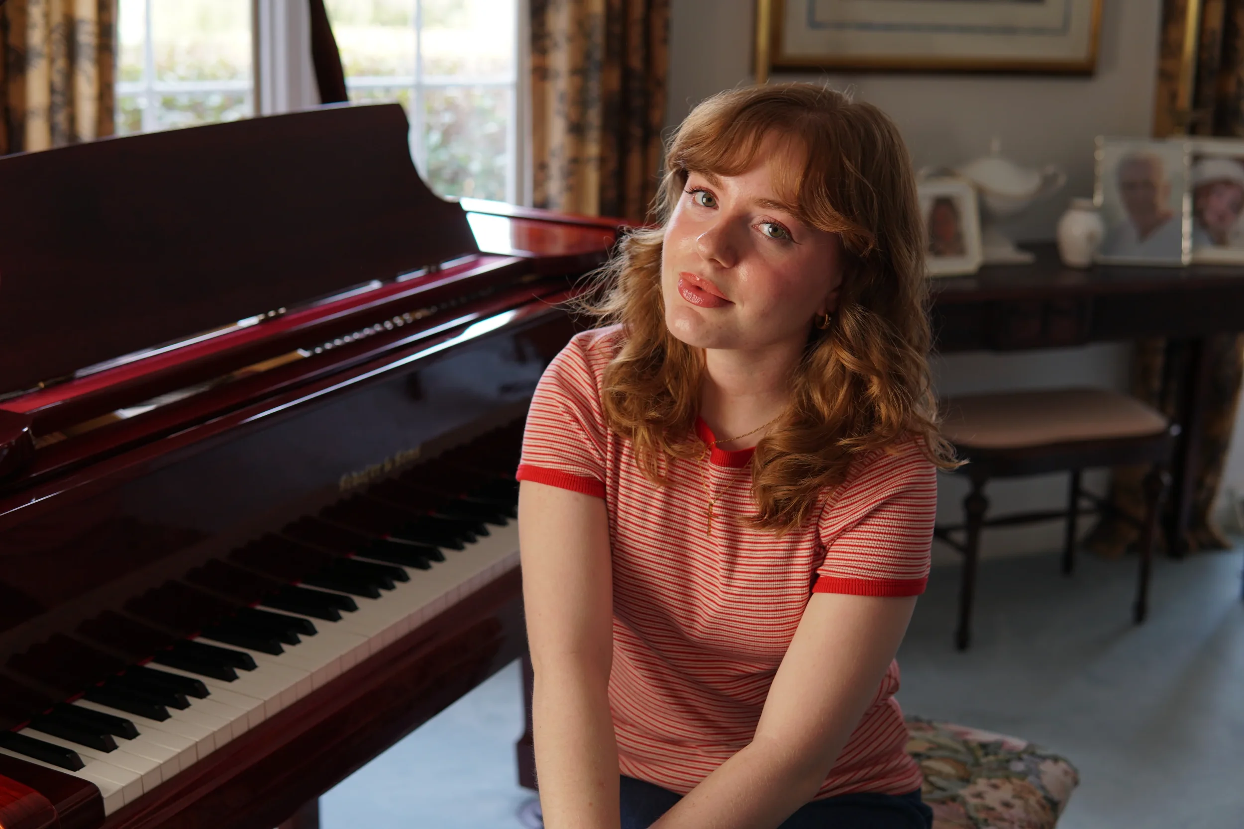 live music: Rue Vega