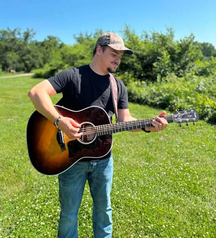 Live music: Theo Linebaugh