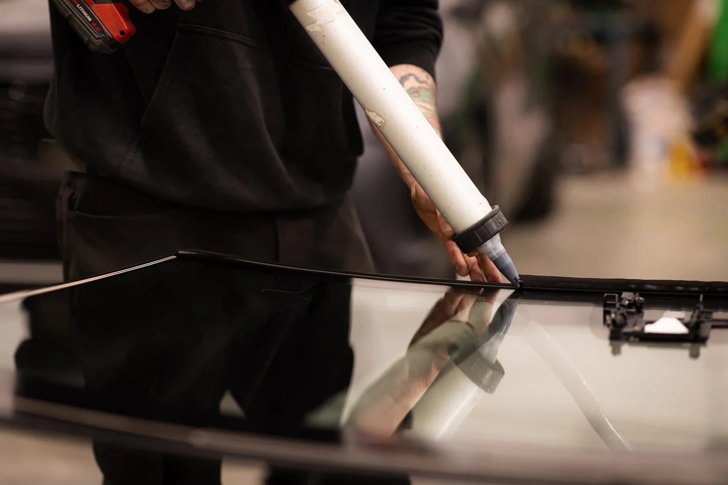 Your Kelowna Glass Specialists Leading Edge Glass