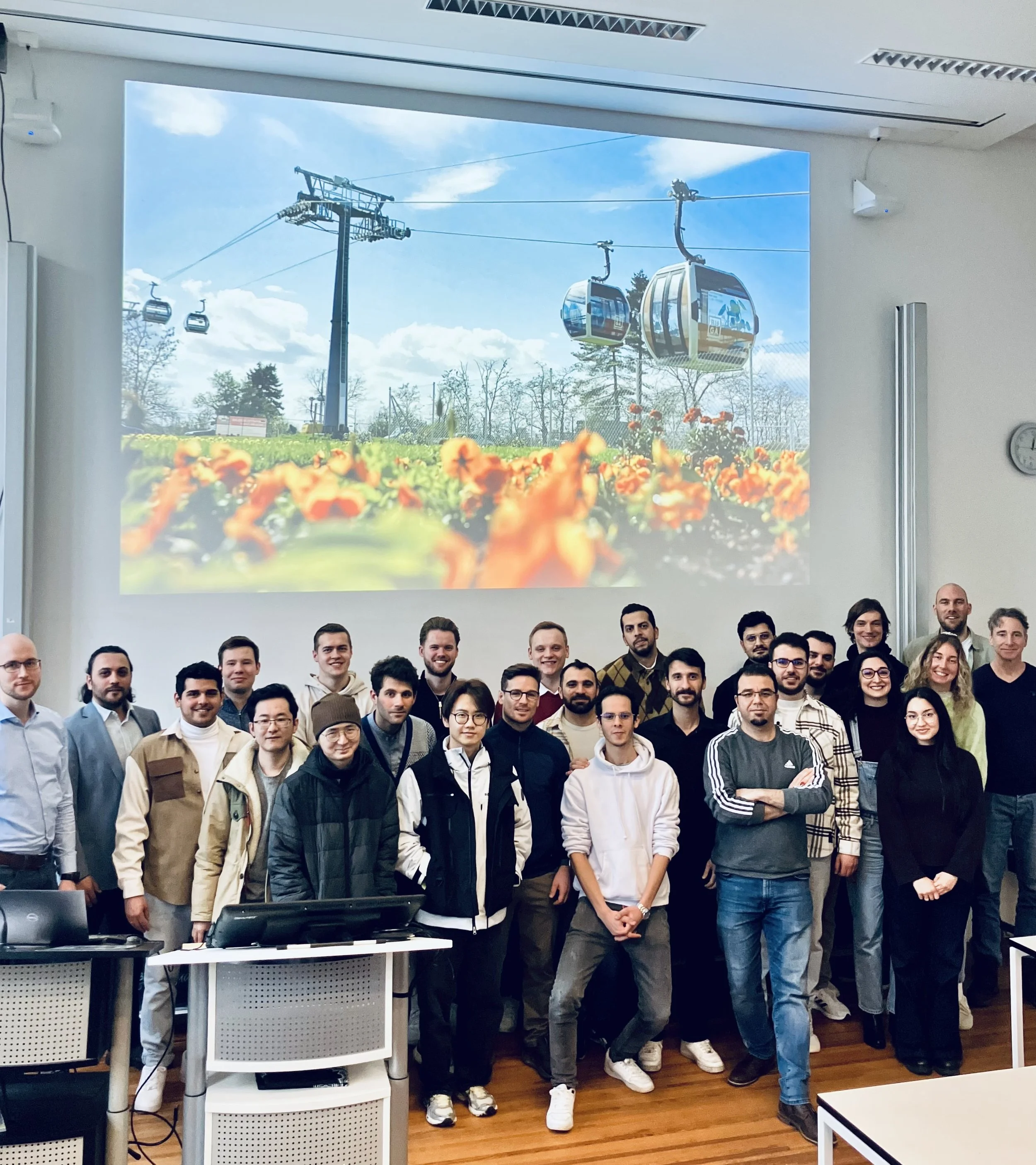 Talstation, Parkhaus und Ausstellung