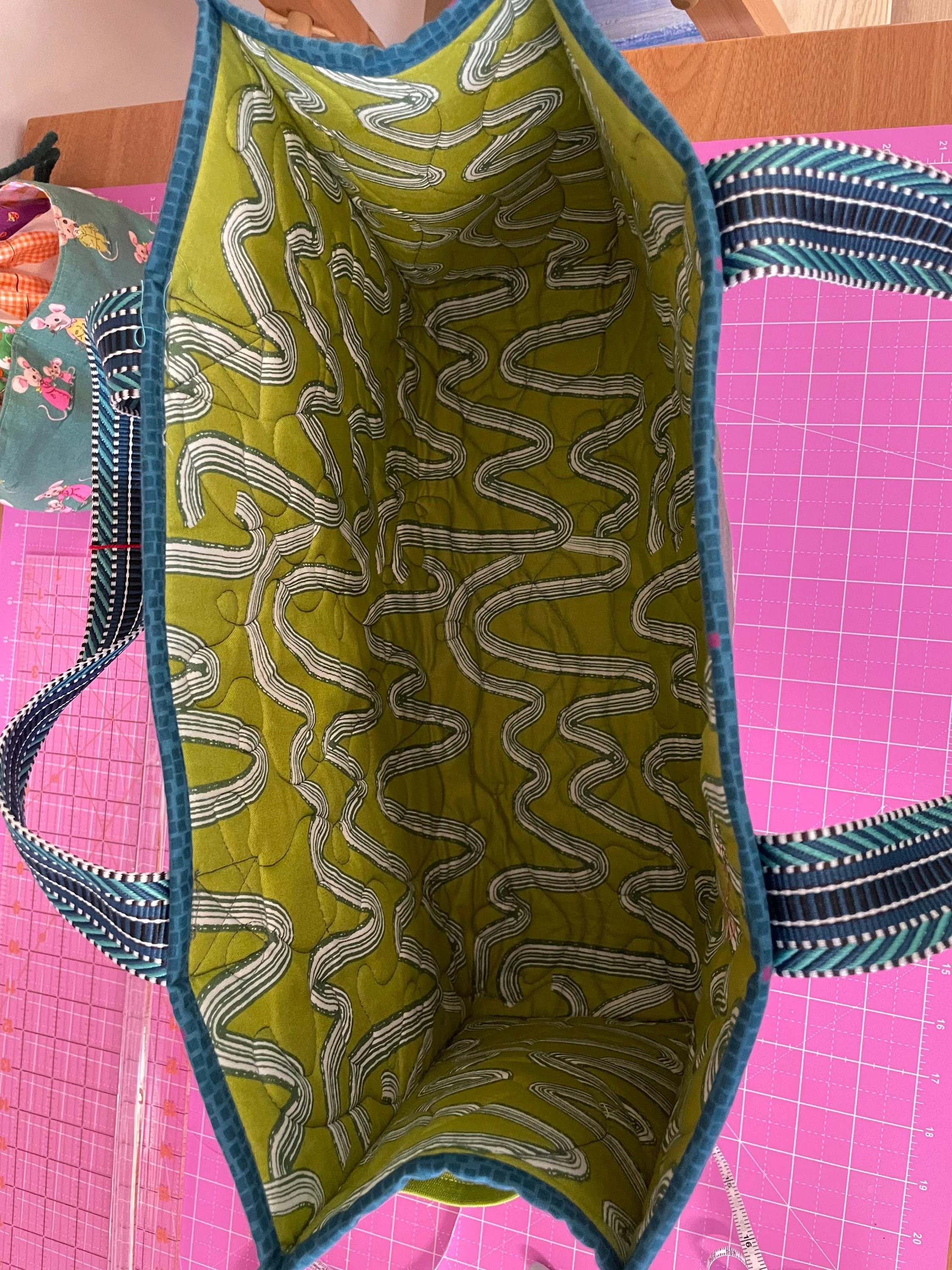 https://i.etsystatic.com/24616851/r/il/421bf8/6166723447/il_fullxfull.6166723447_myci.jpg