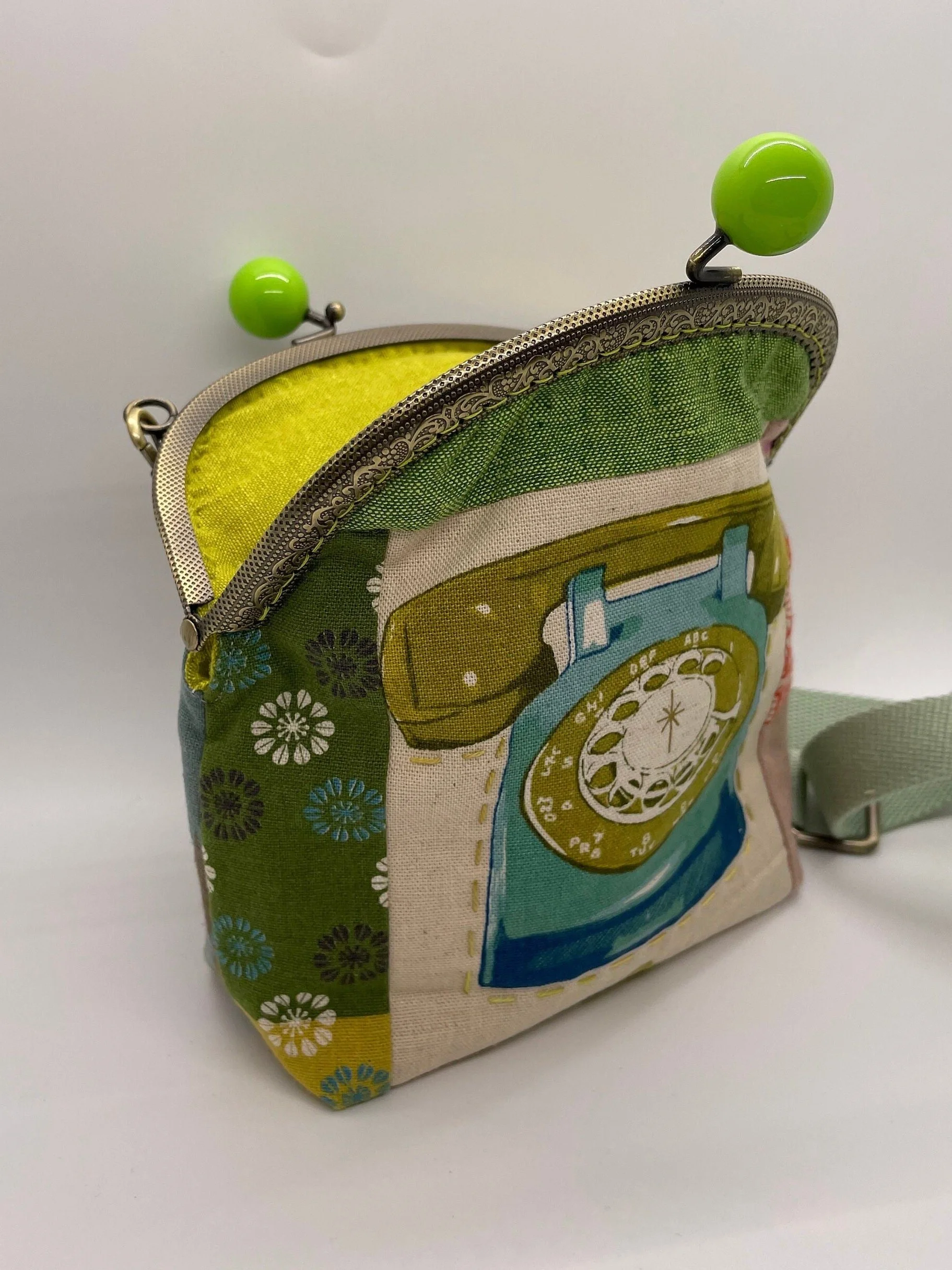 https://i.etsystatic.com/24616851/r/il/01557b/5563992402/il_fullxfull.5563992402_ie73.jpg
