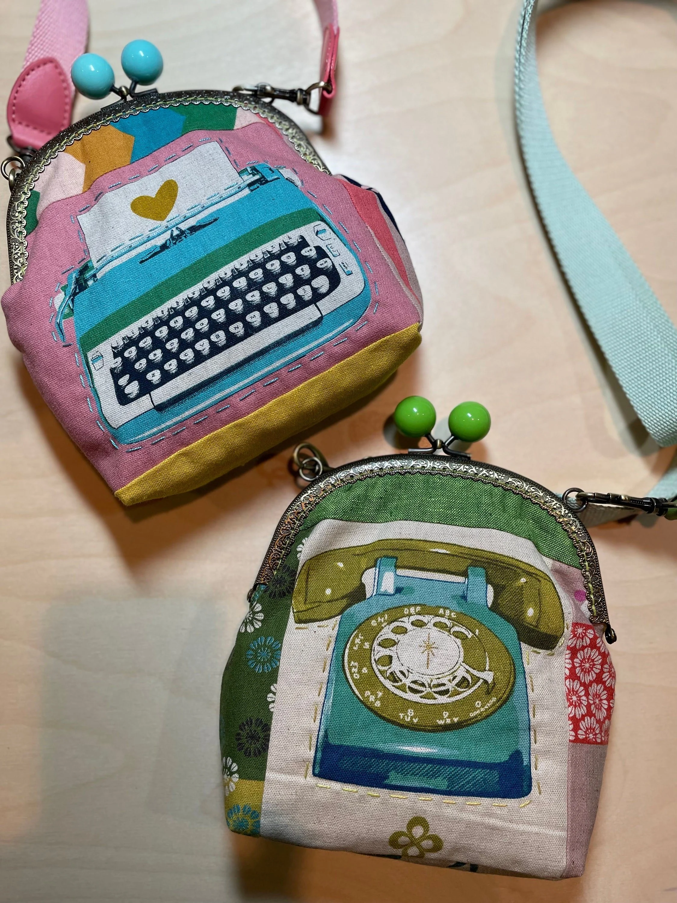 https://i.etsystatic.com/24616851/r/il/3902e9/5612079019/il_fullxfull.5612079019_dyoi.jpg