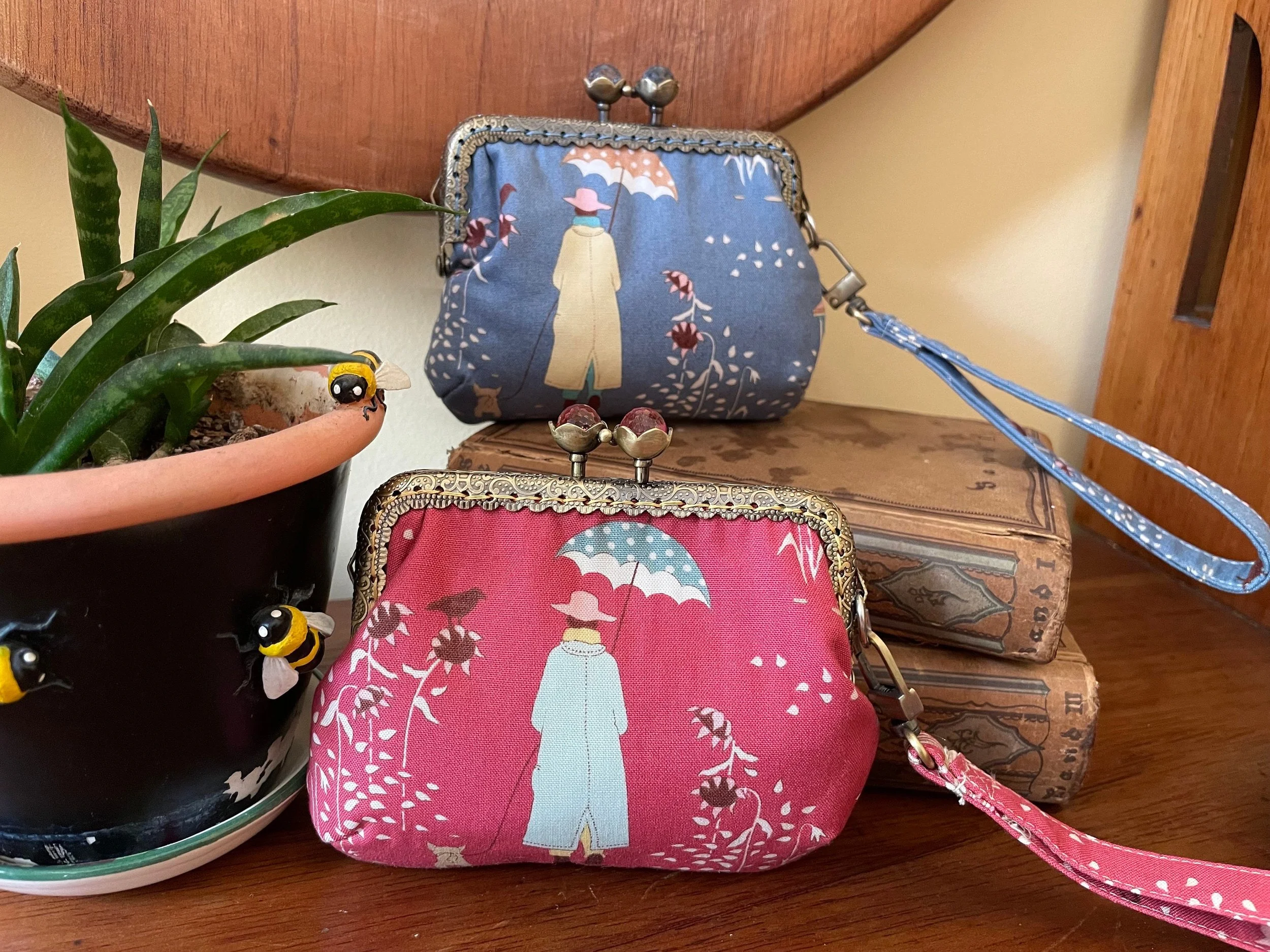 https://i.etsystatic.com/24616851/r/il/1e2102/4875744143/il_fullxfull.4875744143_xbh1.jpg