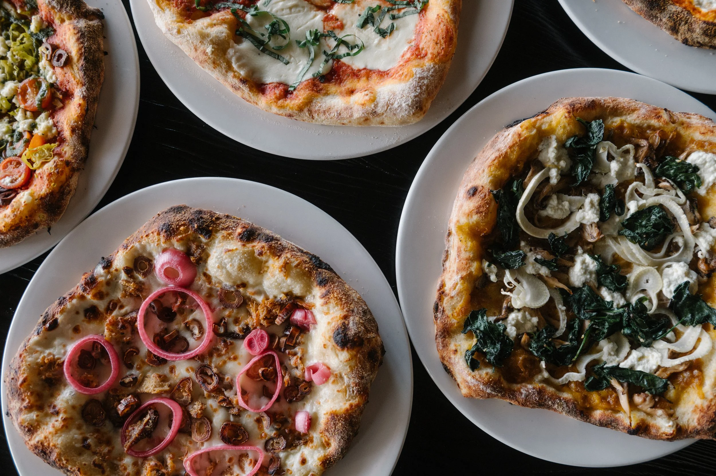 wood fired pizza lunch Des Moines Hugo’s