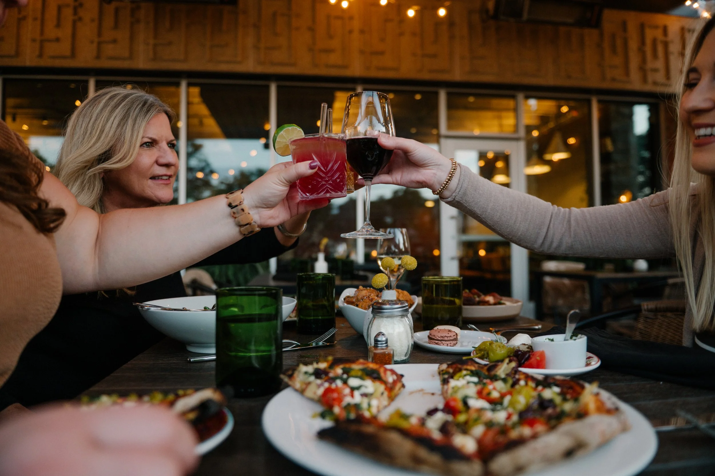 restaurant near Drake University lunch dining