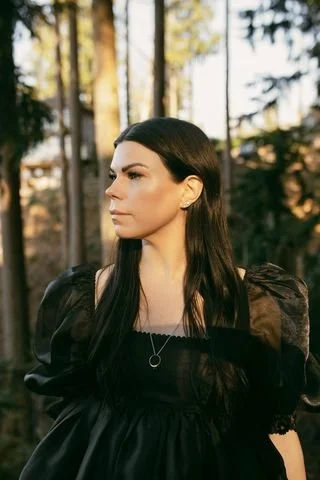 Human Design: What If Understanding Your Energy Could Help You Stop Self-Sacrificing? | Emily Paulsen &amp; Sam Nelson