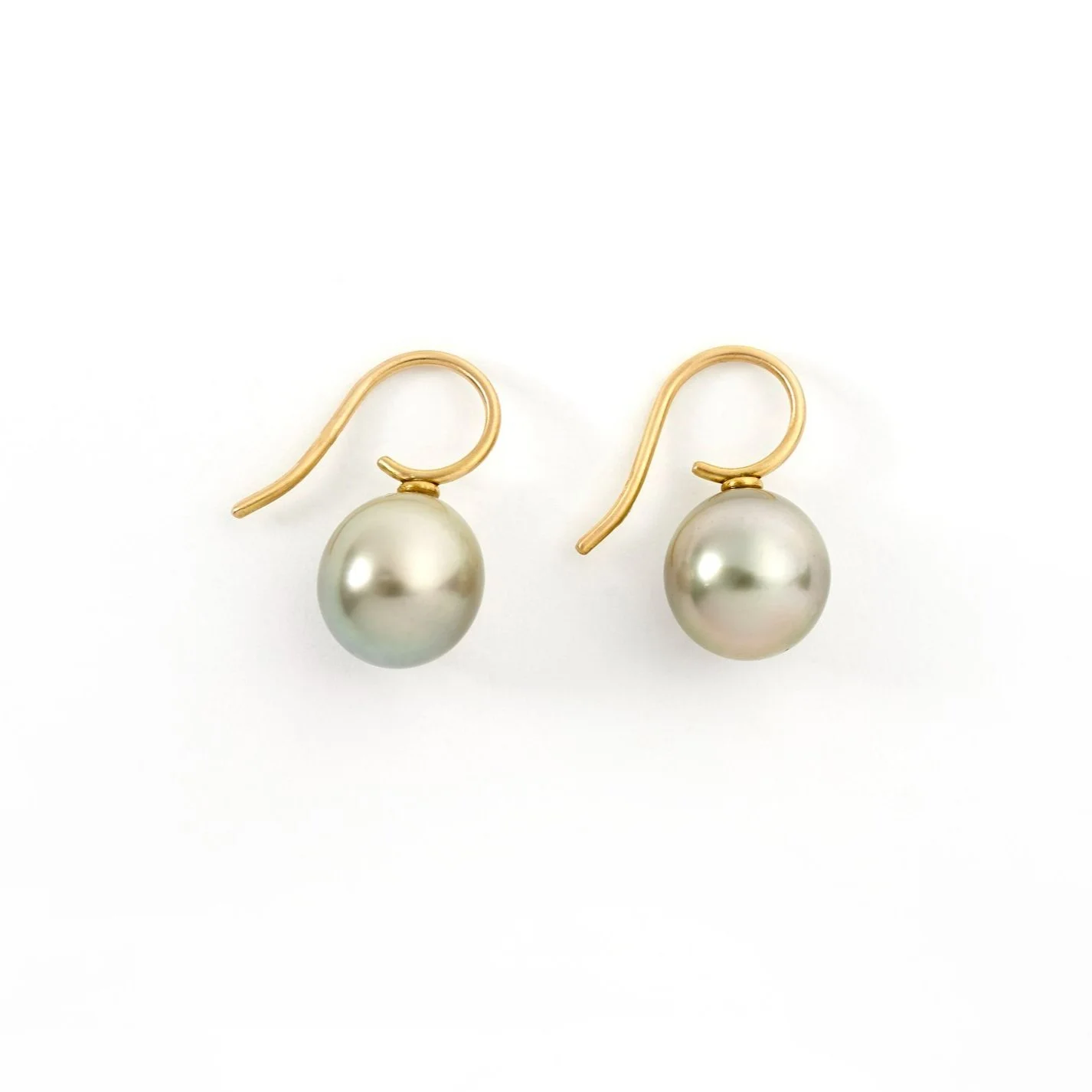 SINGLE SOUTH SEA PEARL ON EAR WIRE