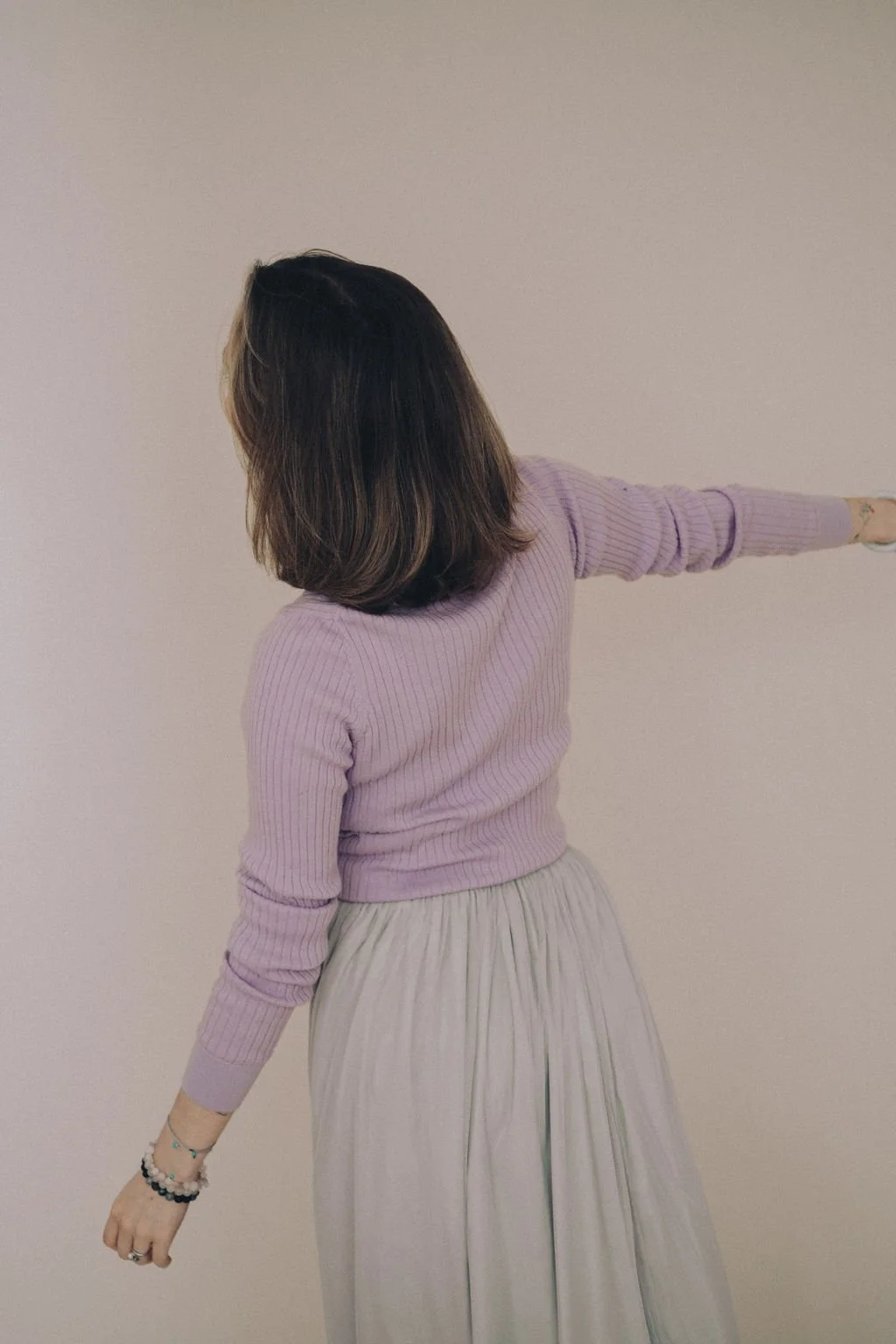 Catarina dancing turned back