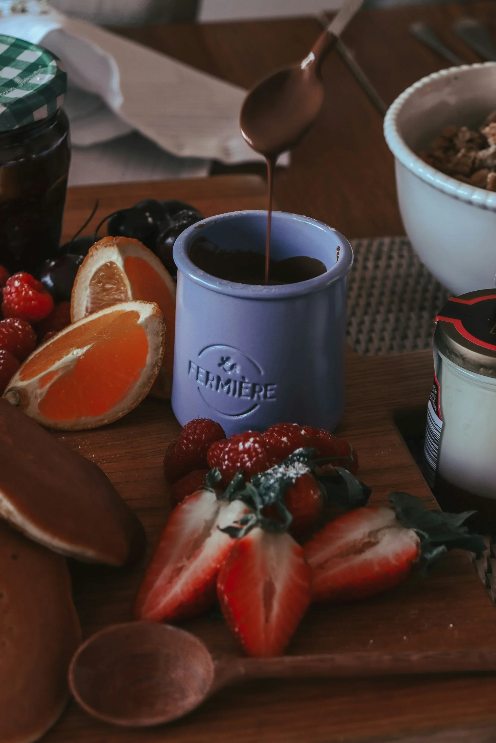 Strawberries with chocolate dipping glaze