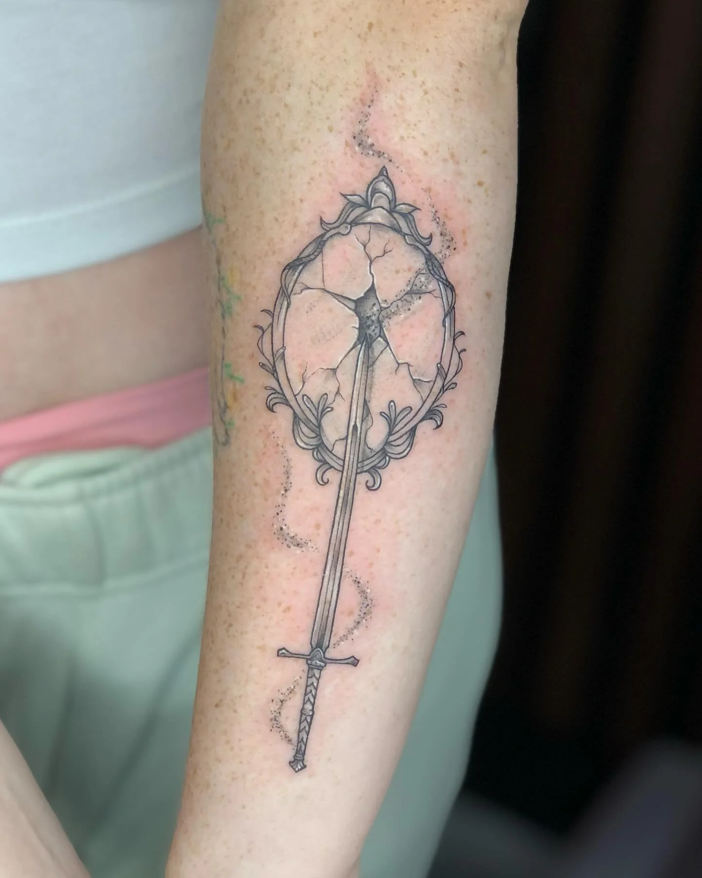 Design inspired by &ldquo;From Eden&rdquo; by Hozier!✨

I had so much fun designing this piece! If you know me, you know I love music. Lauren wanted a design based on this song, so I listened to it on repeat while drawing this up, and I am so happy w