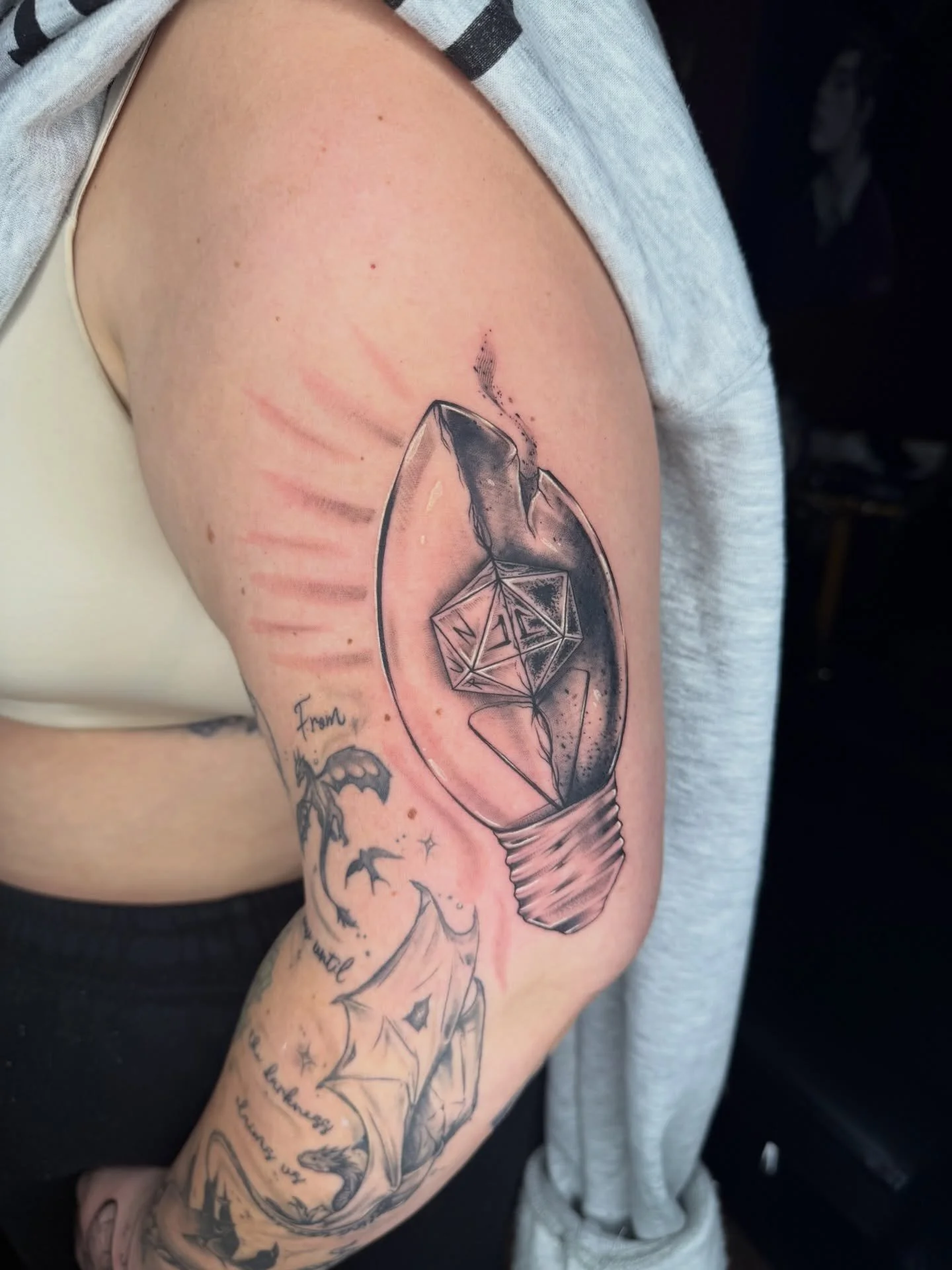 Custom Stranger Things piece??? Yes, yes of course! 
I hope you all enjoy! 
✨ Booking for February! Visit Felixbelk.com or message to book! 
.
.
.
#strangerthings #tattoo #springfieldmo