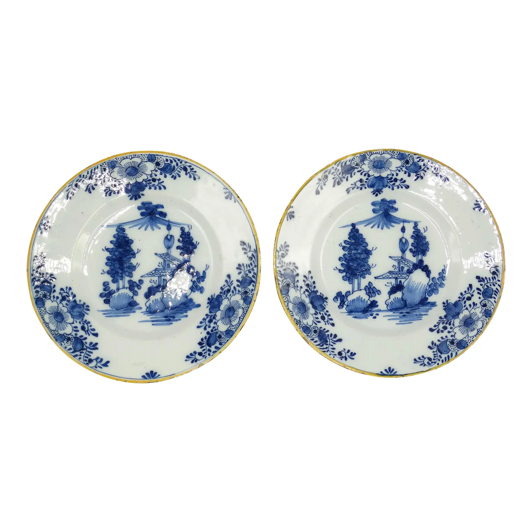 18th-Century Dutch Delft Plates Marked De Klaeuw, Pair