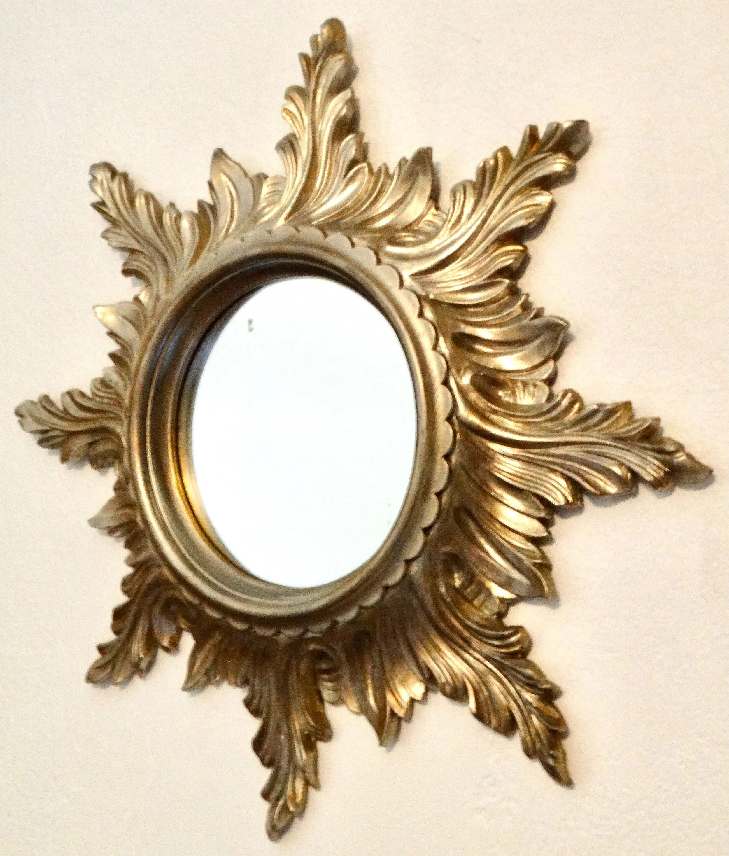 Vintage Italian Gilt Sunburst Mirror 19.5 Inch Diameter
