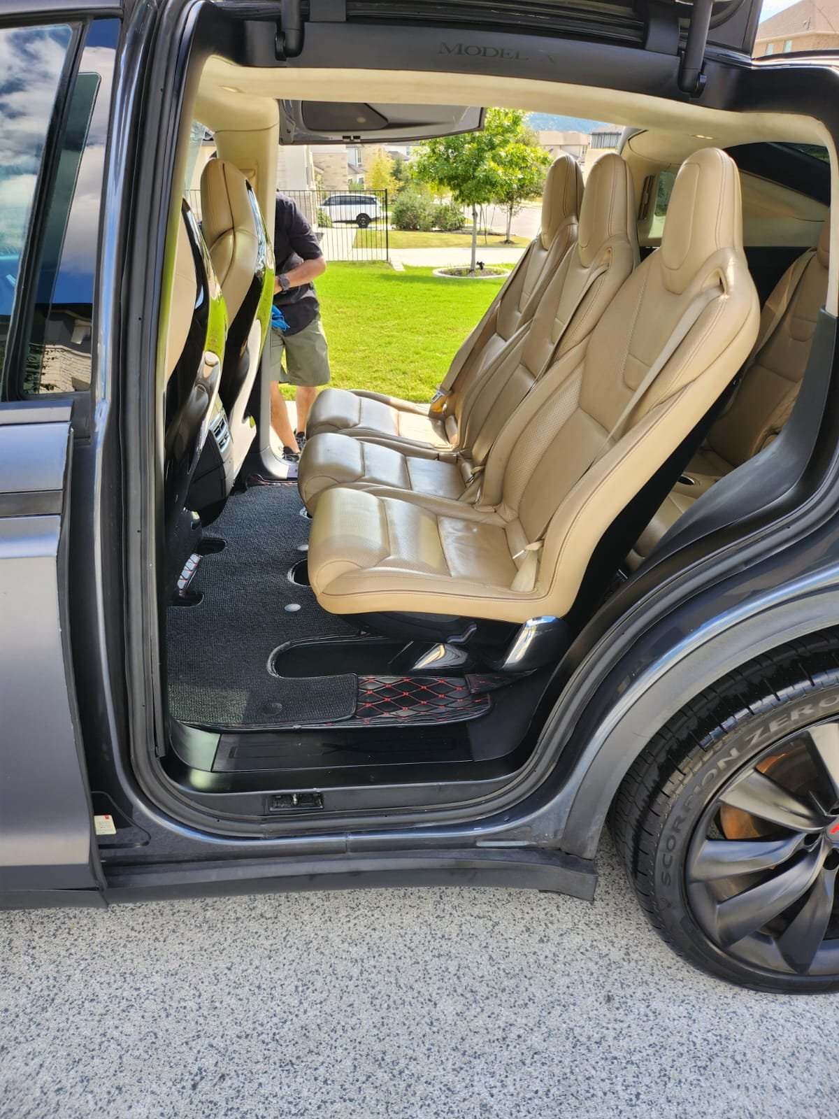 Tesla Interior.jpg