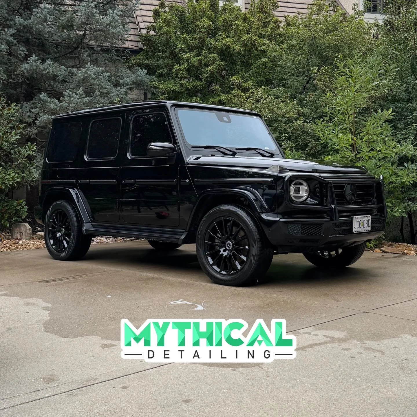 G550 received our Premium Package. 🧼
.
.
.
#detailing #detailingkc #carderailing #cardetailingkc #autodetailing #autodetailingkc #mythicaldetailing #mobilecardetailing #kansascitydetailing #carcleaning #kccars #mobileautodetailing #kansascity