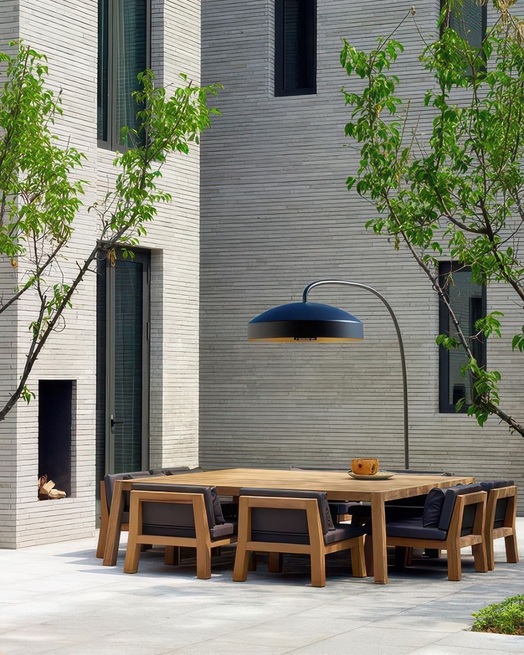 Valgus, soojus, &otilde;htune mugavus.
Heatsail toob valguse ja soojuse stiilselt kokku &ndash; mugav, hubane ja nauditav igas detailis.

#heatsail #outdoorlighting #architecture #minimaldesign #outdoorlife #nordicliving #slowliving #gardendesign #lu