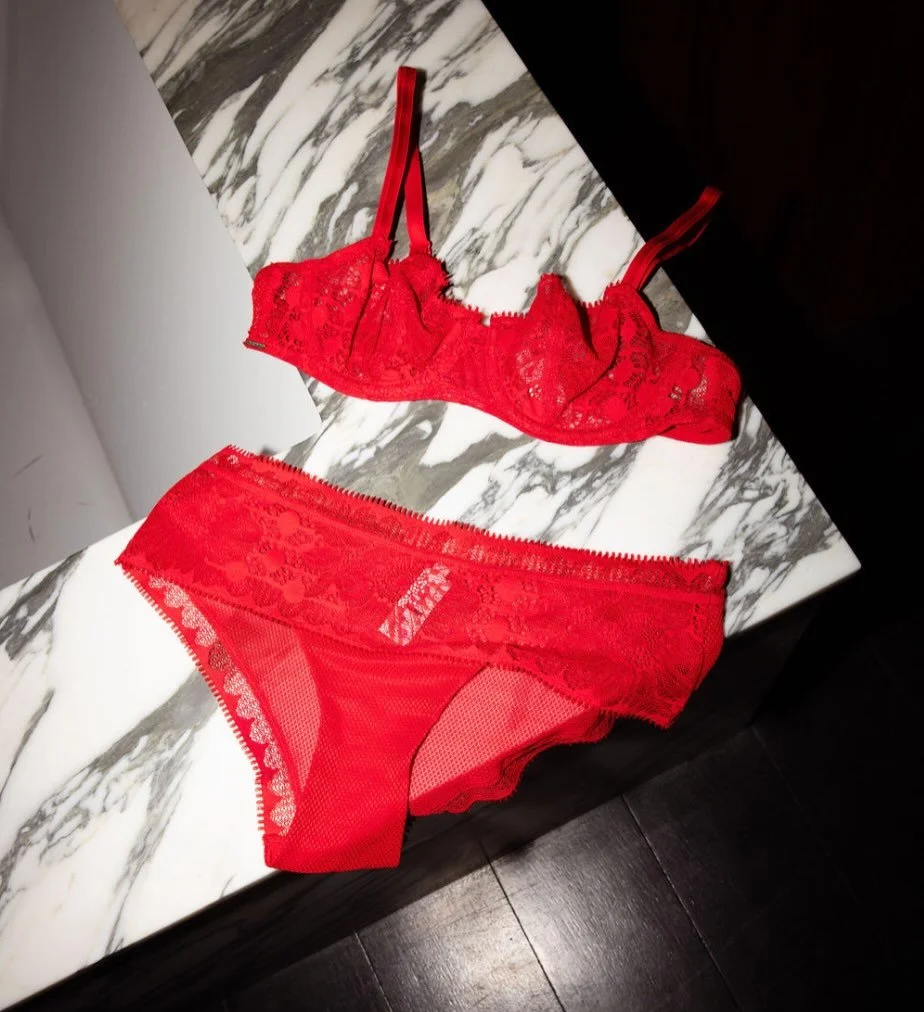 Valentine&rsquo;s Day is around the corner 💌🪉 @chantelle_paris