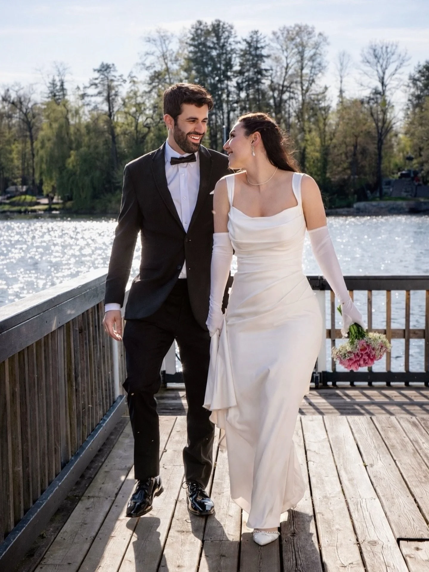 Natural photos come from comfort, not confidence.

Almost every couple tells me they&rsquo;re &ldquo;awkward&rdquo; in front of the camera &ndash; and that&rsquo;s completely okay. Most people are. You don&rsquo;t need to know how to pose or feel con